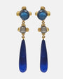 pendientes largos Inès Bleu Caída de Dominique Denaive en resina artesanal con lágrima azul cobalto y cabujones en turquesa y plata.