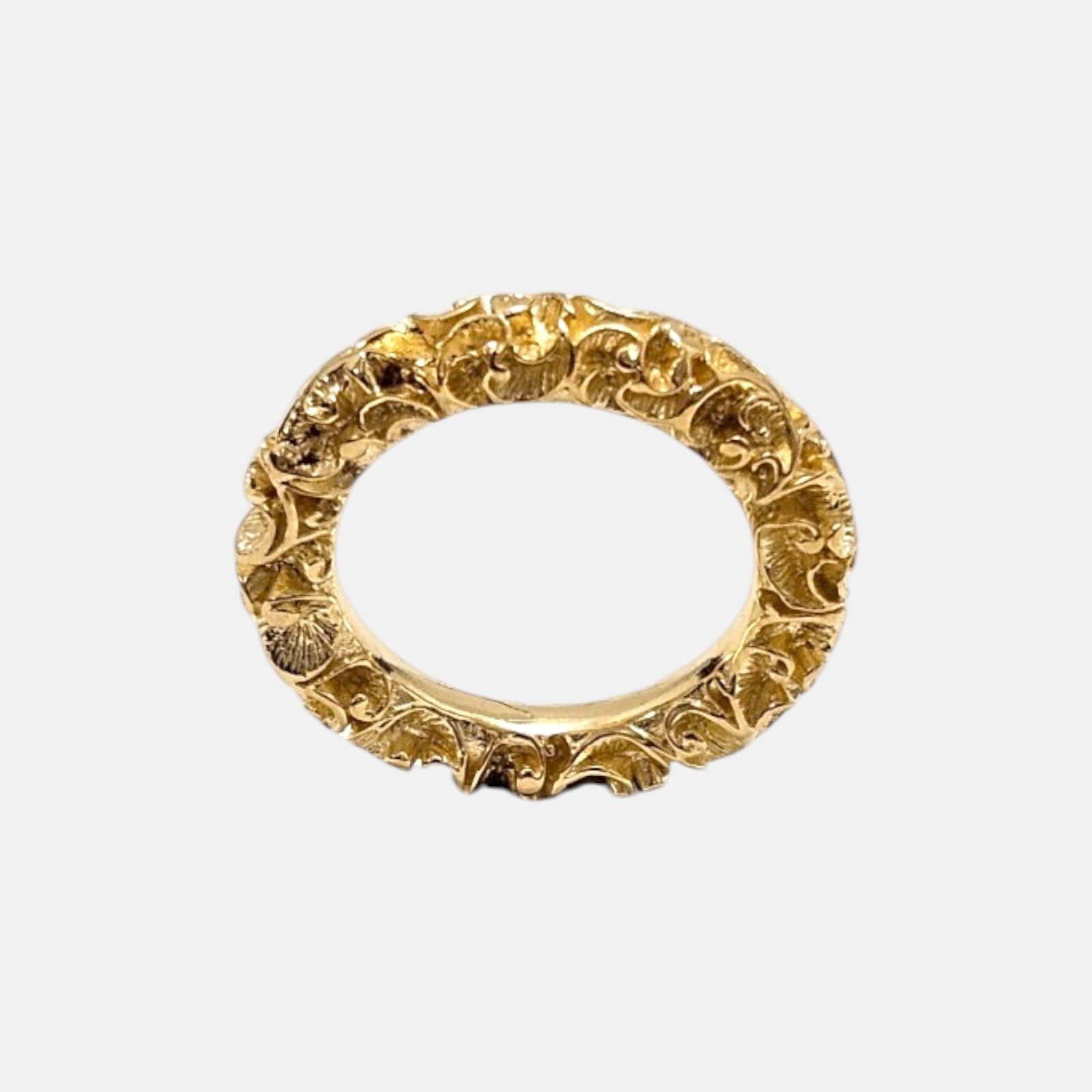 anillo Anello Fascia Dorata de Maria e Luisa en plata bañada en oro con motivos cincelados.