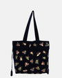 bolso tote Cabas en Velours Insectes Brodés Bleu Nuit de Olivia Dar en terciopelo azul noche con insectos bordados.