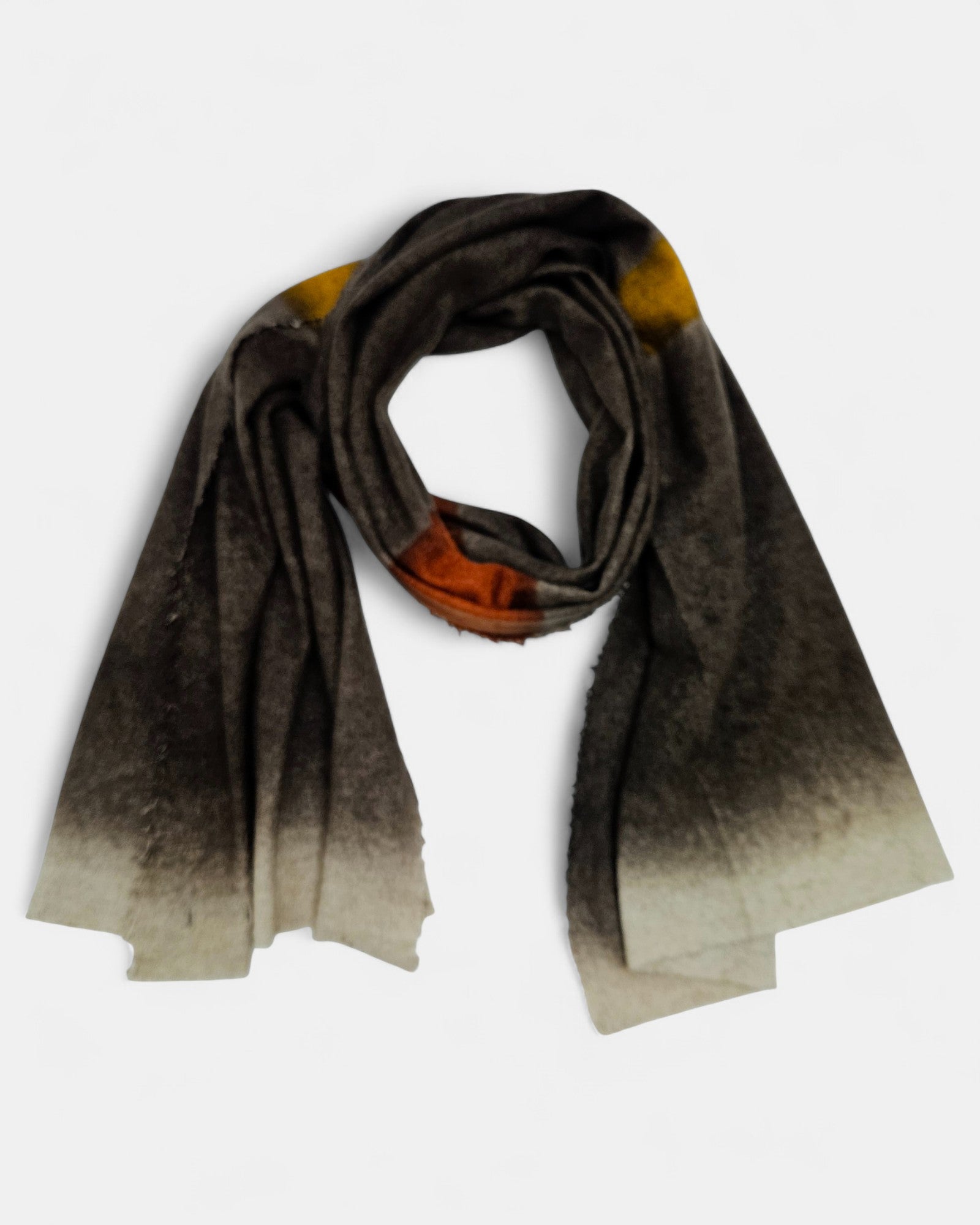 Fular Eros degradado en tonos tierra y verde oliva Faliero Sarti