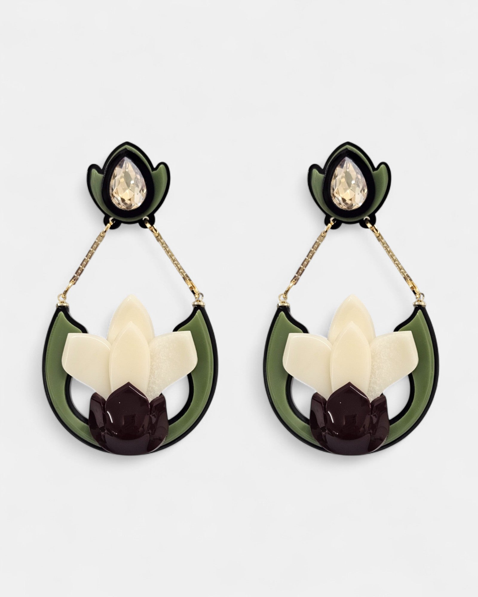 Pendientes Lotus en acrílico verde y marfil con cristal lágrima