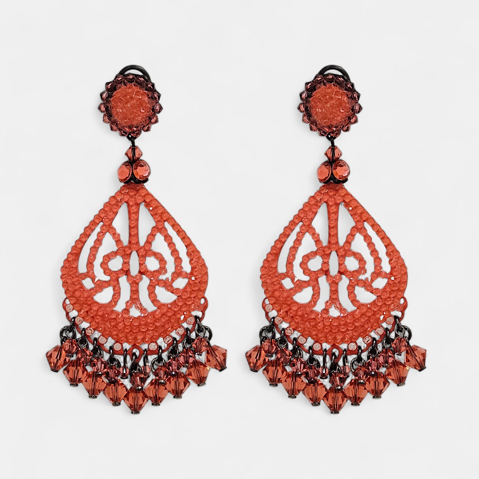 Pendientes largos de filigrana naranja