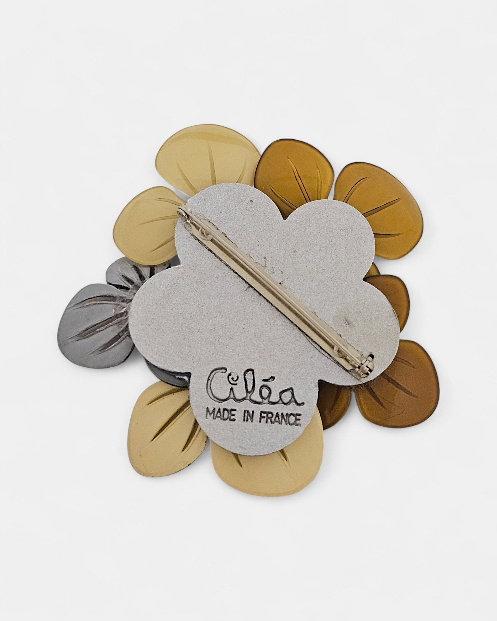 Broche en resina Hortensia Ciléa