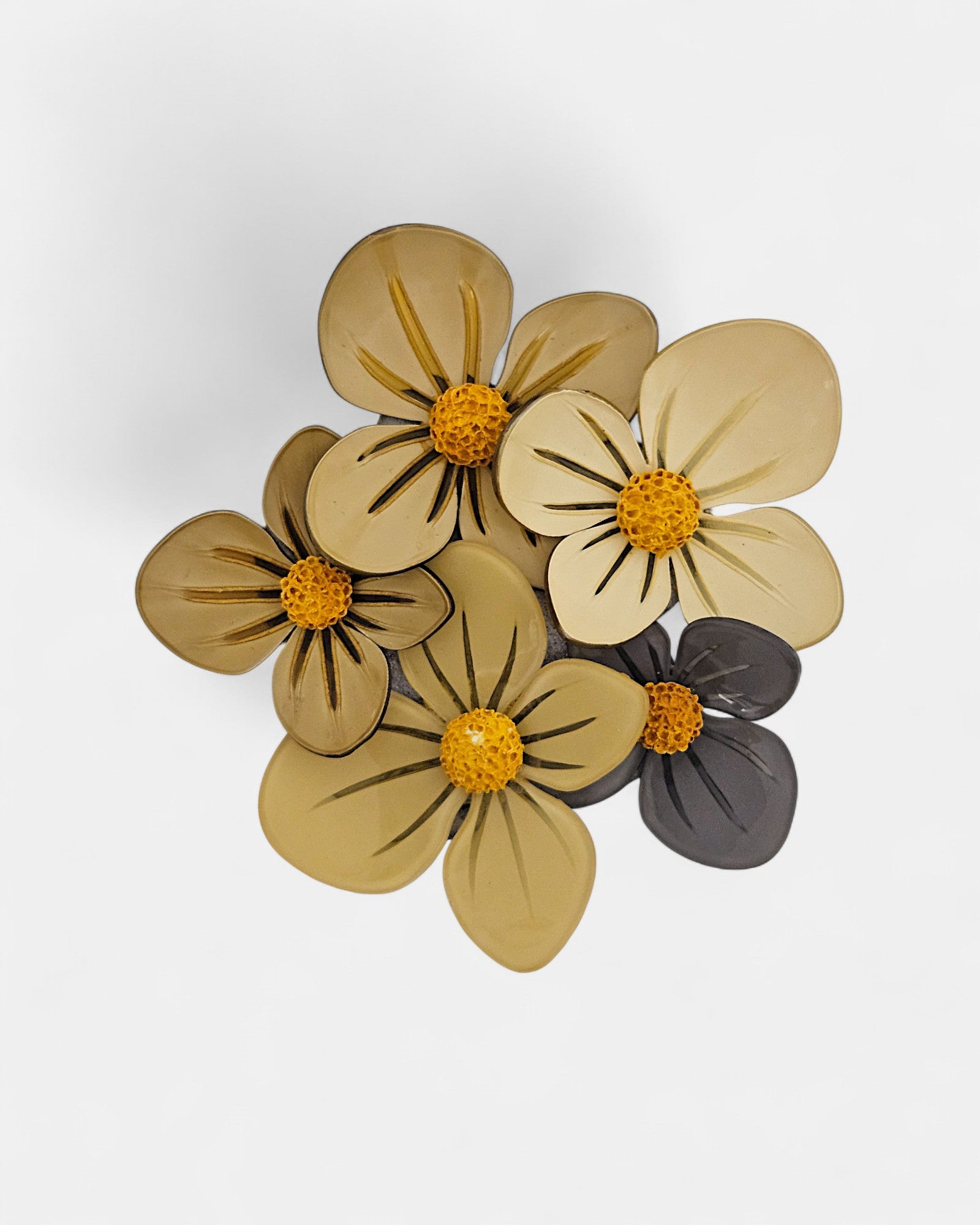 Broche en resina Hortensia Ciléa