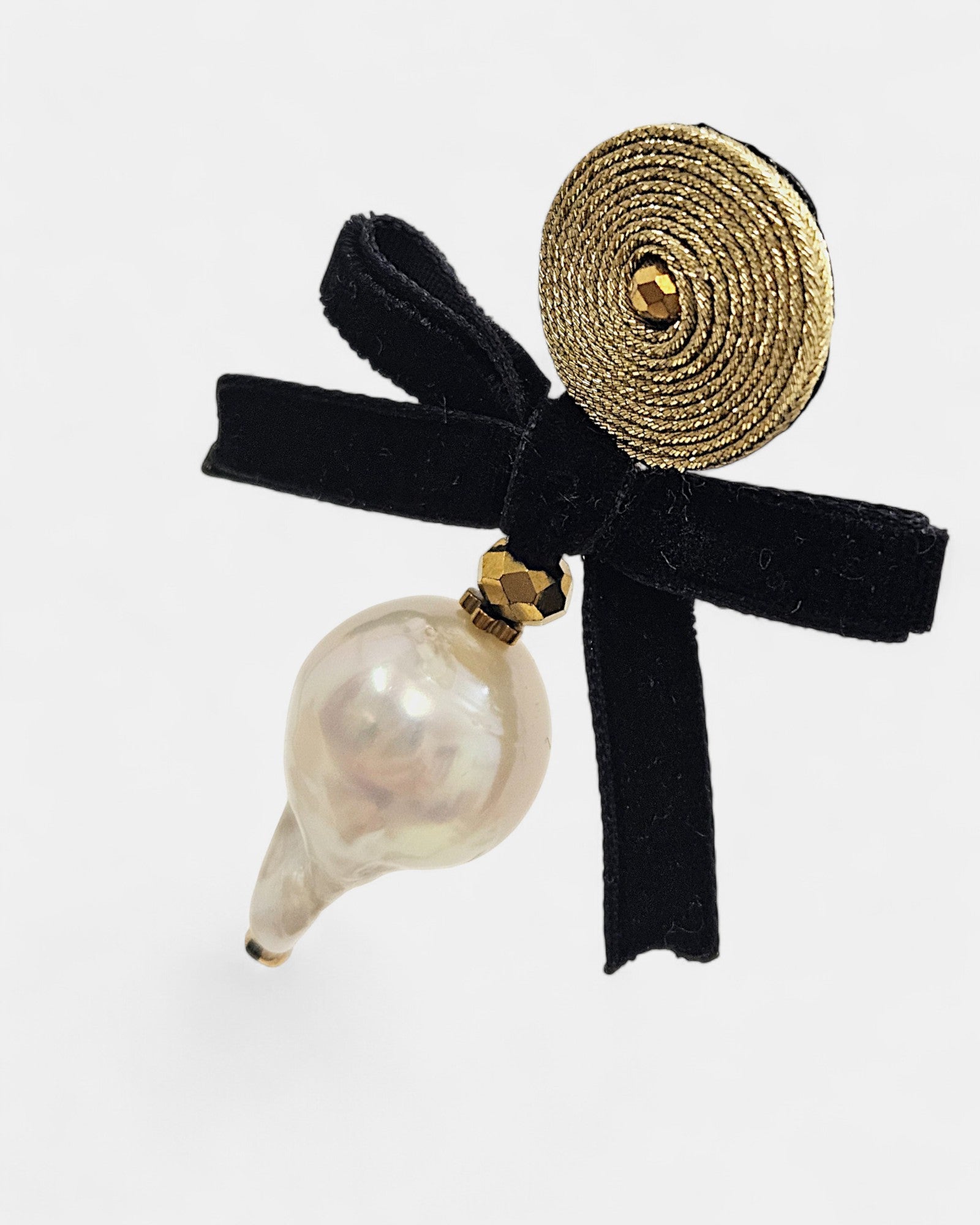 Pendientes Coco lazo Negro con Perlas Barrocas