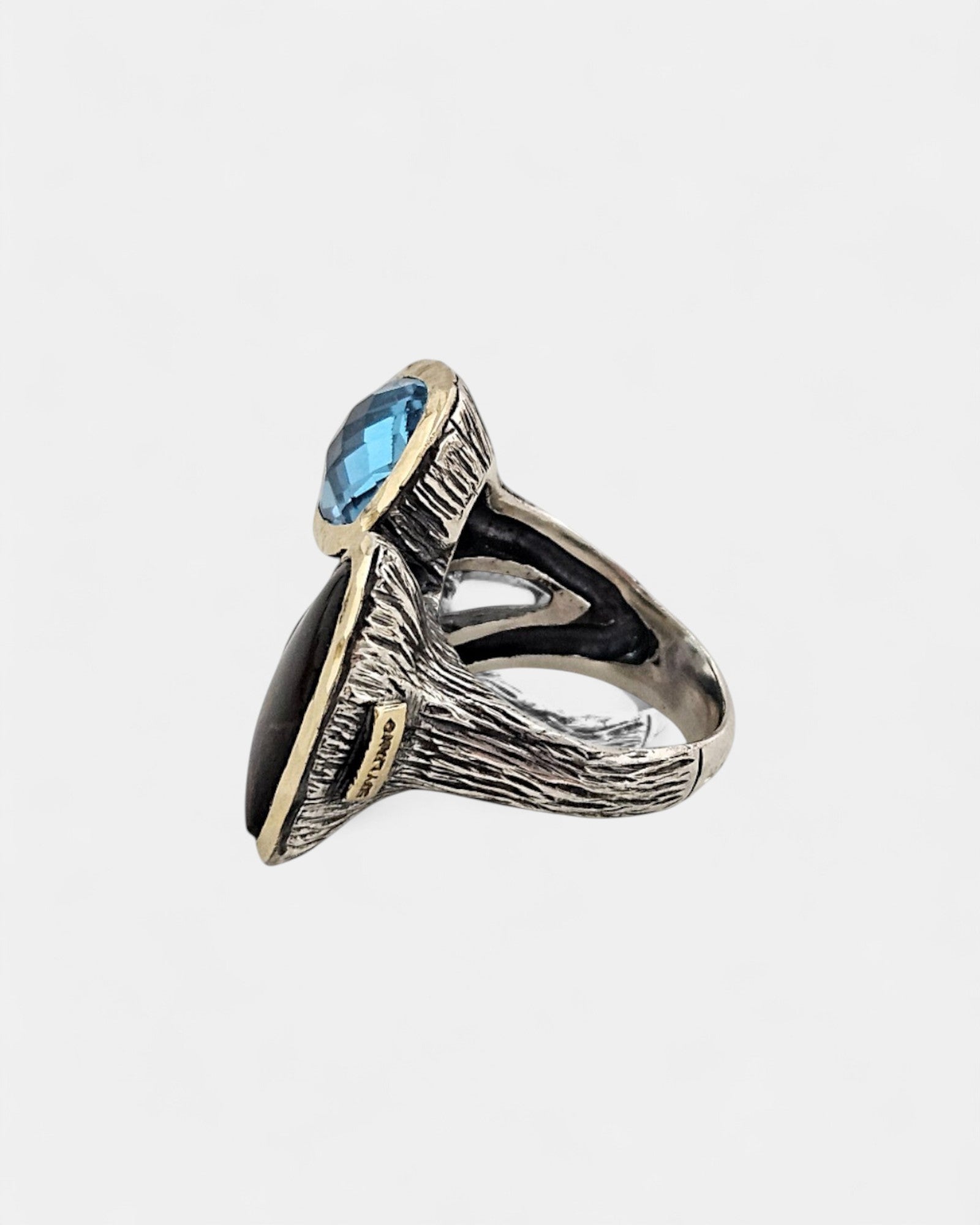 Sortija de plata con piedras semipreciosas