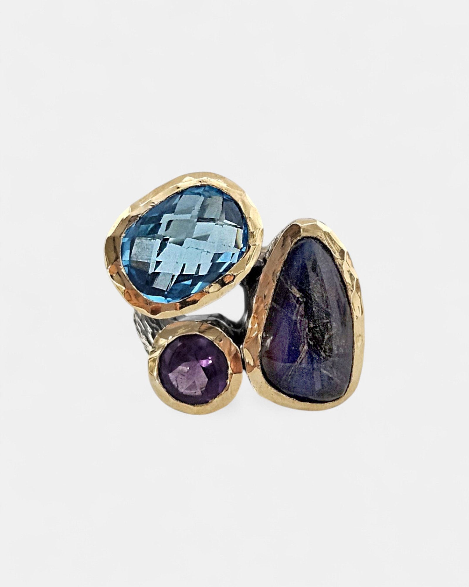 Sortija de plata con piedras semipreciosas