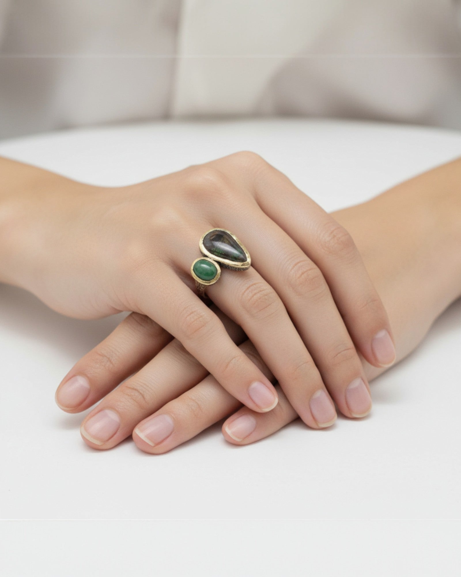 Anillo en plata con Amolite y Variscite