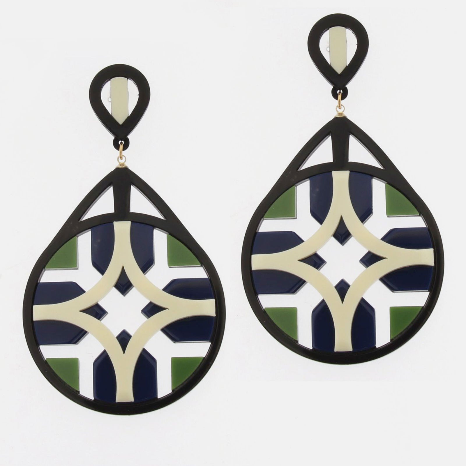 White Lattice Pendant