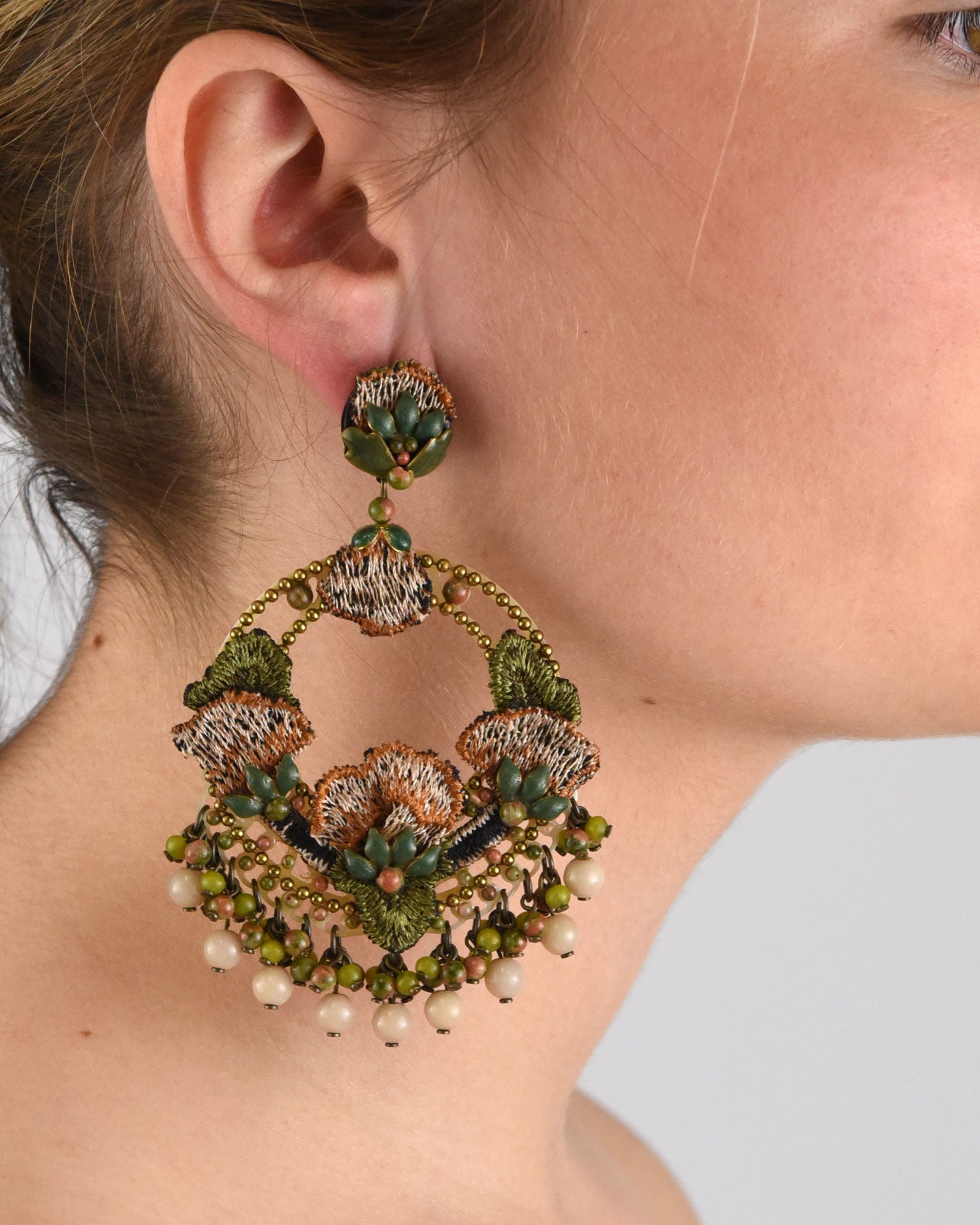 Dublos embroidered fabric pendant