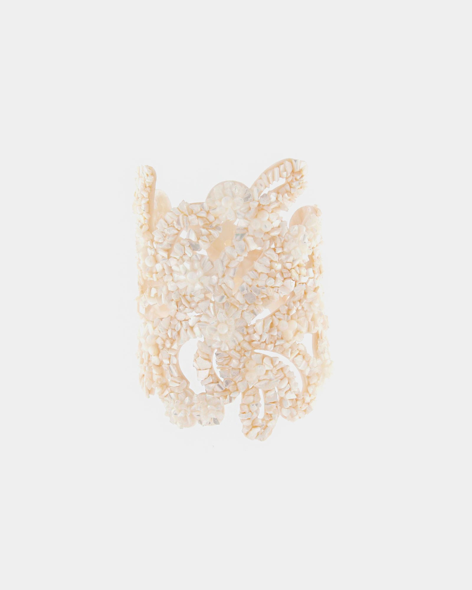 Brazalete calado nácar