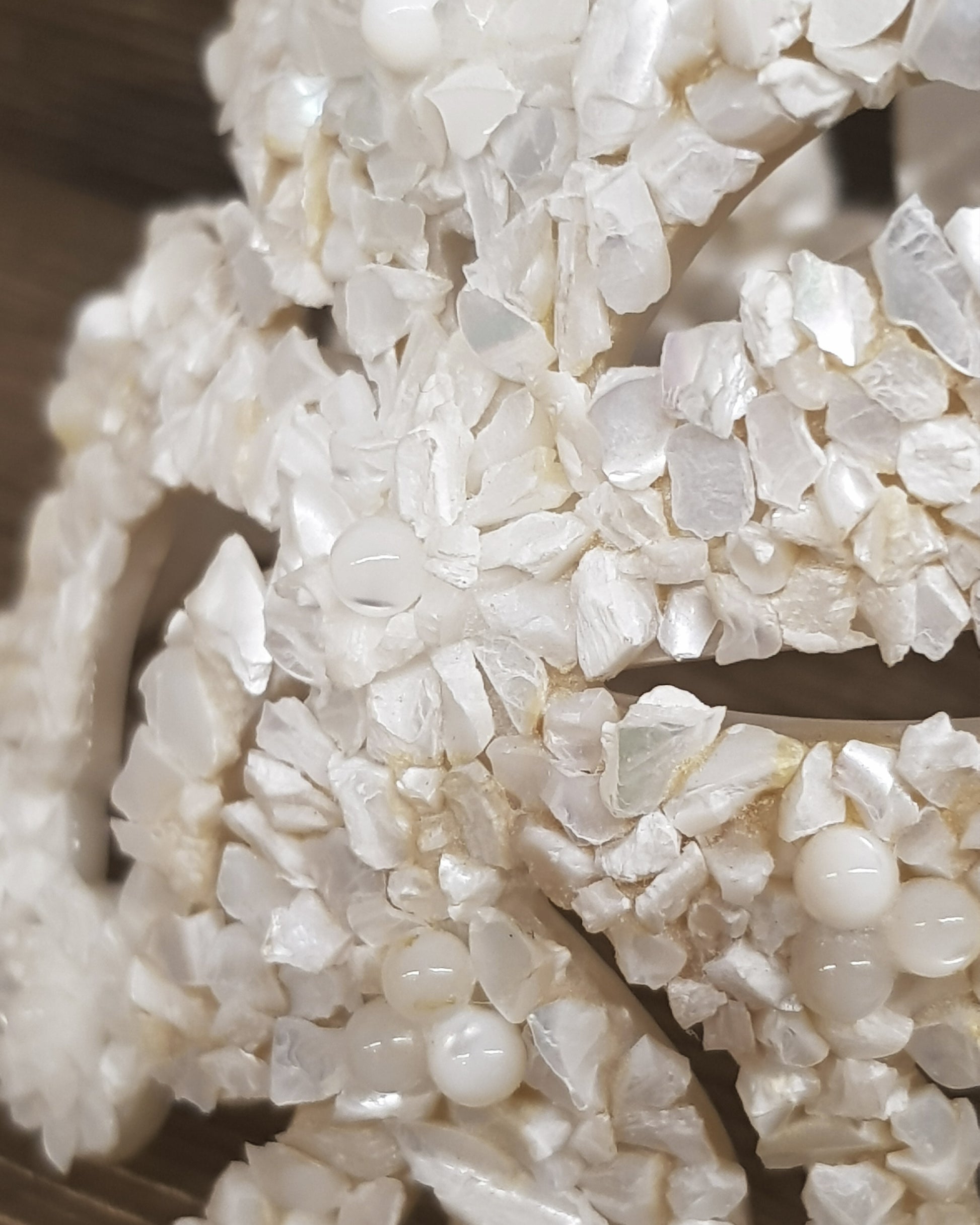 Brazalete calado nácar