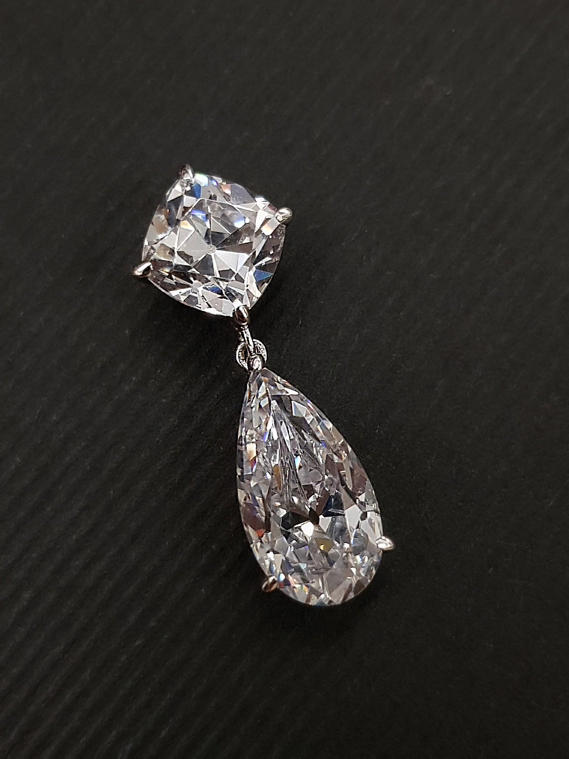 Pendiente plata y zirconita