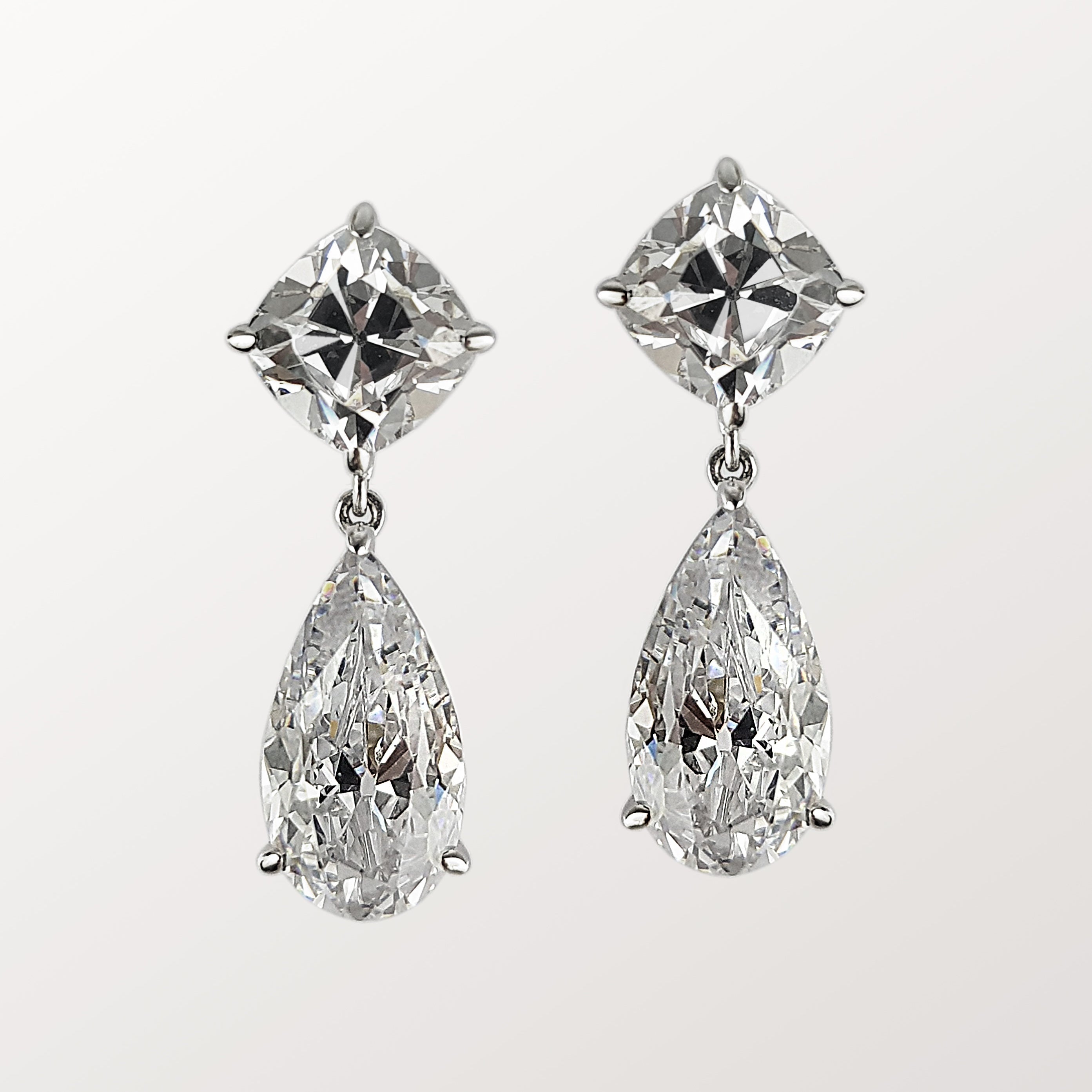 Silver and cubic zirconia pendant 