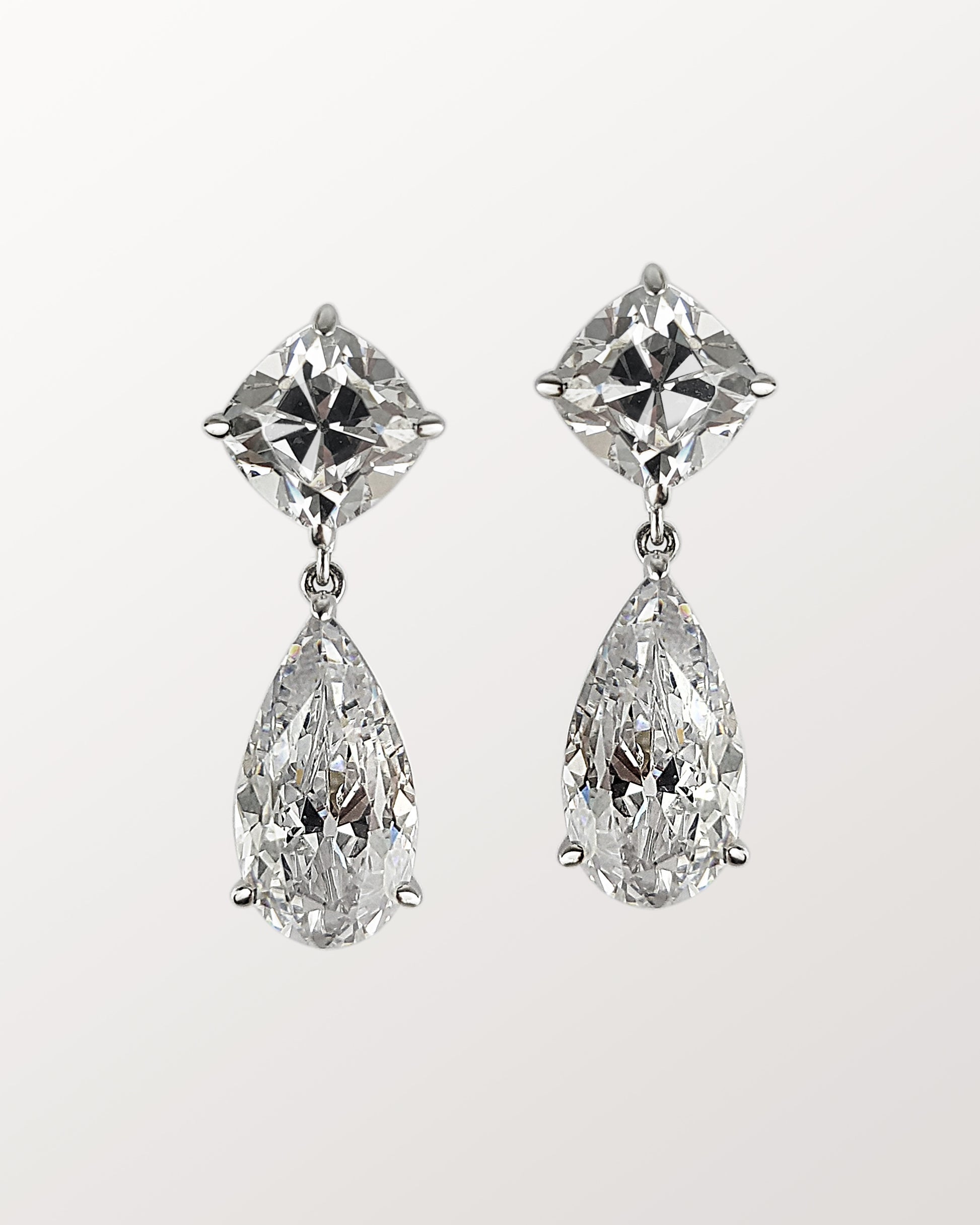 Pendiente plata y zirconita