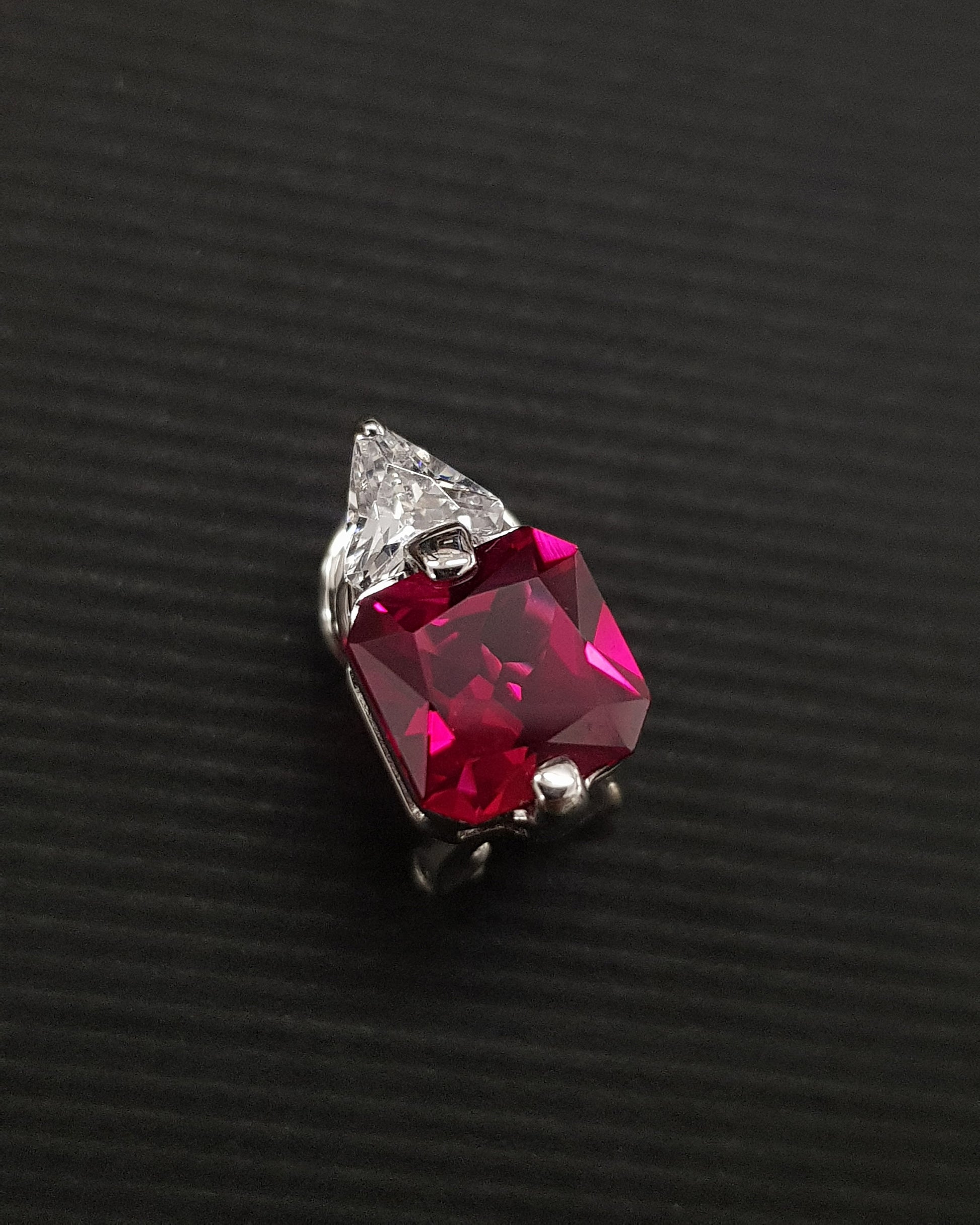 Pendientes plata y zirconita rojo rubí