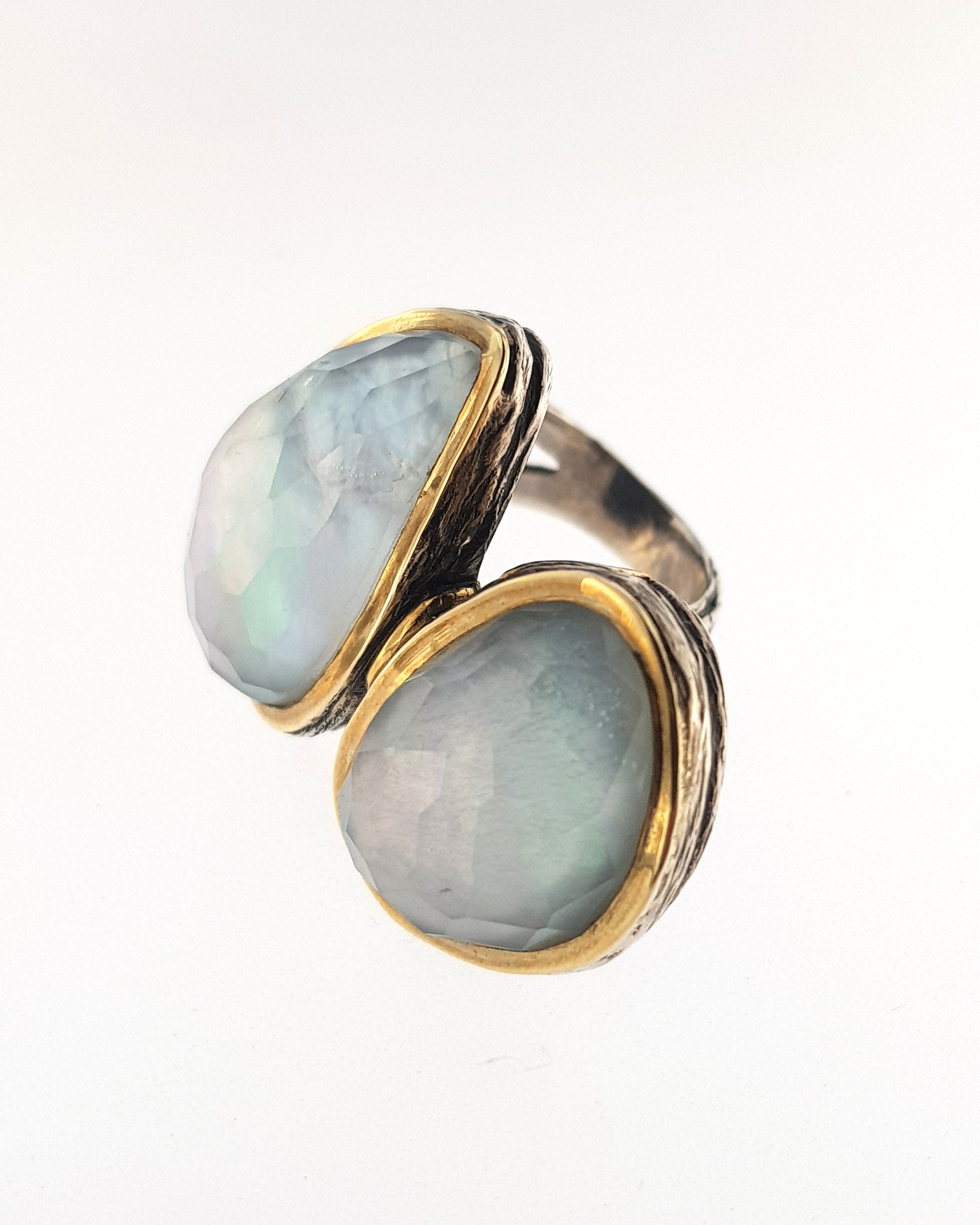 Anillo dobletes madreperla plata oro