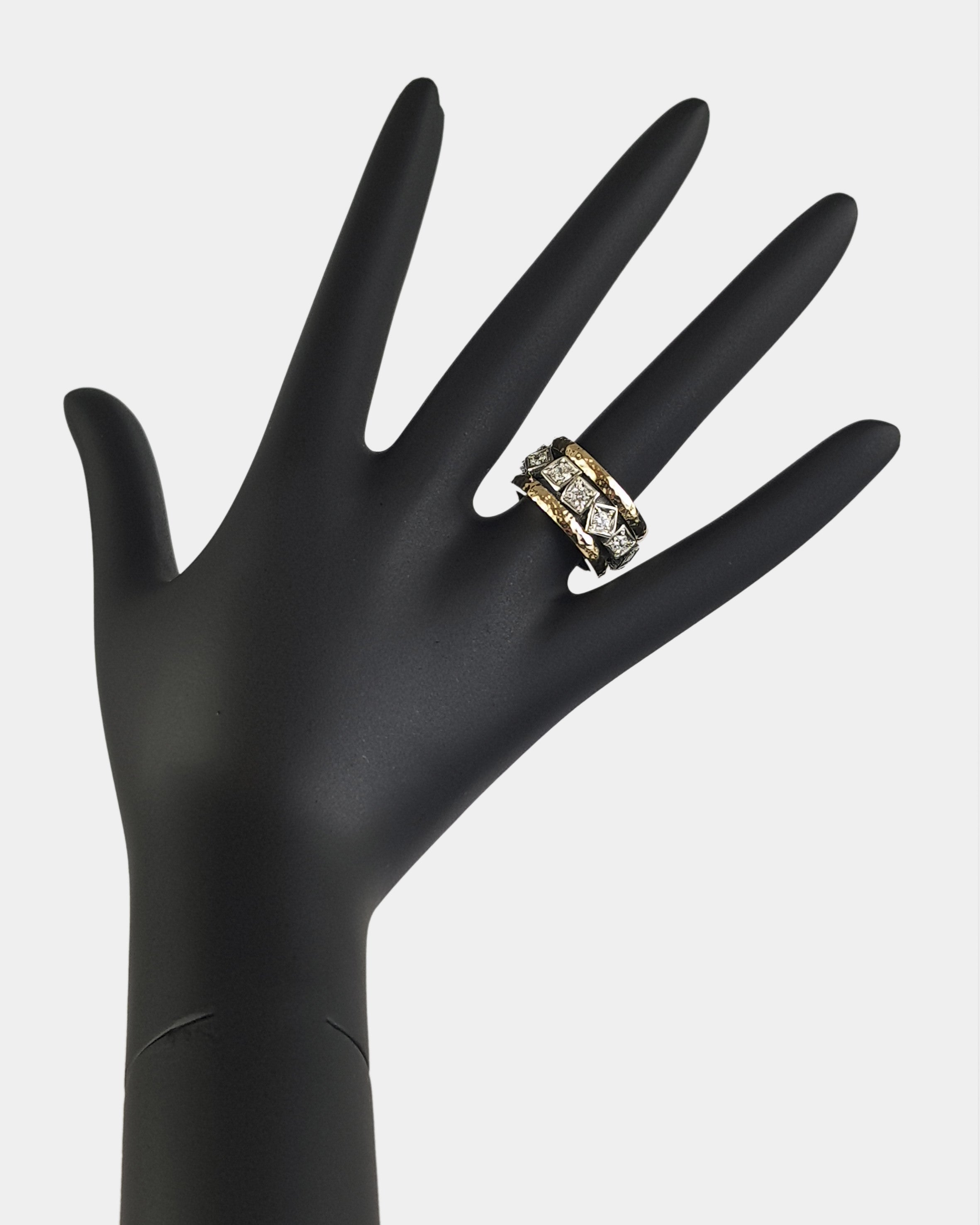 Anillo giratorio plata y zirconitas asimétricas