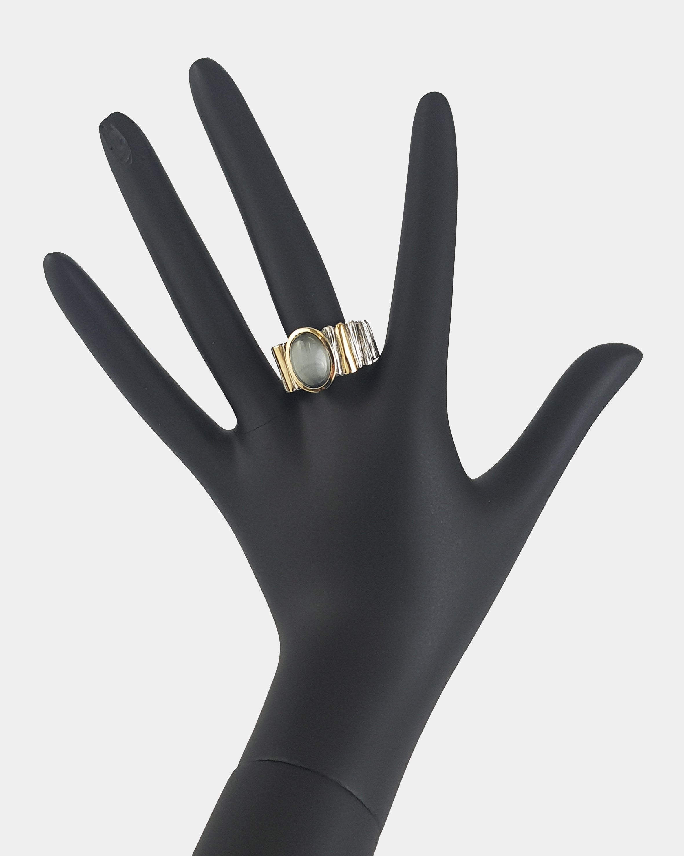 Anillo plata y ojo de sapo