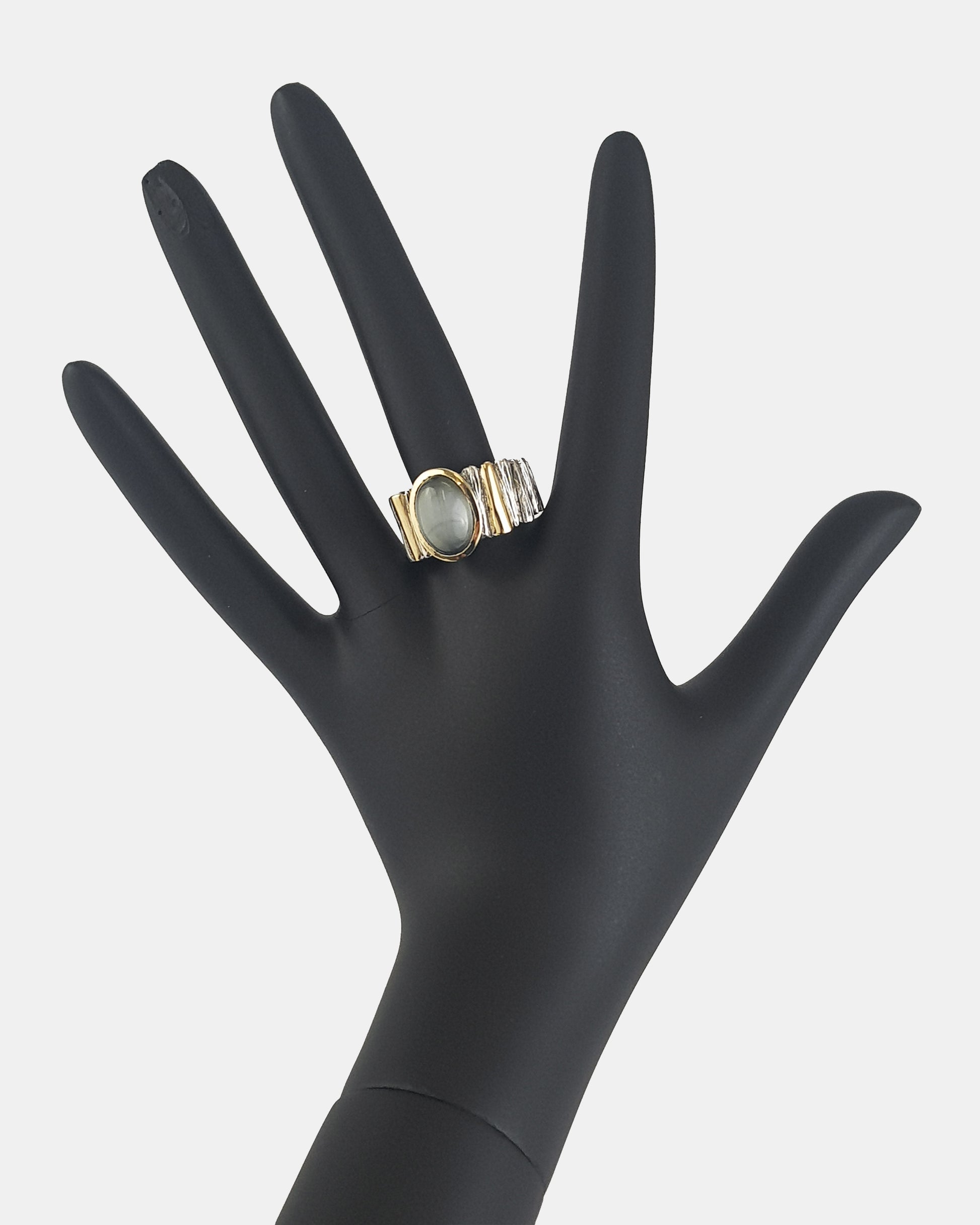 Anillo plata y ojo de sapo