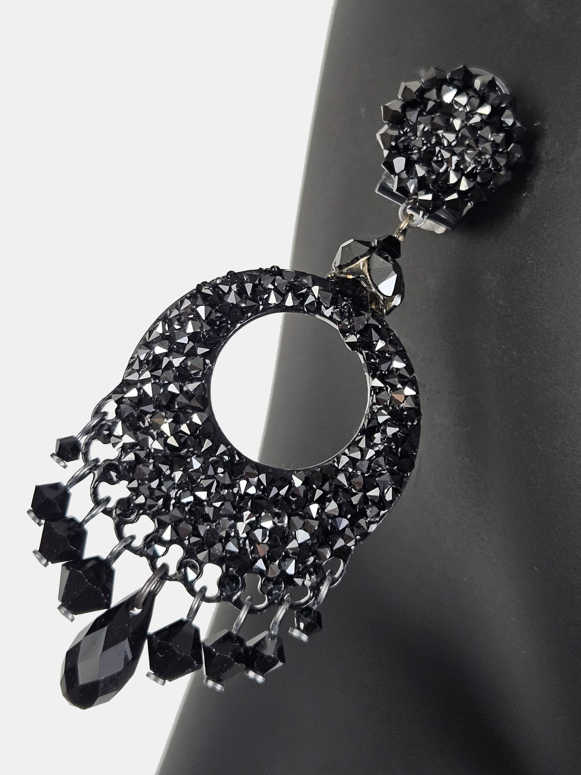 Black Swarovski Anel earring