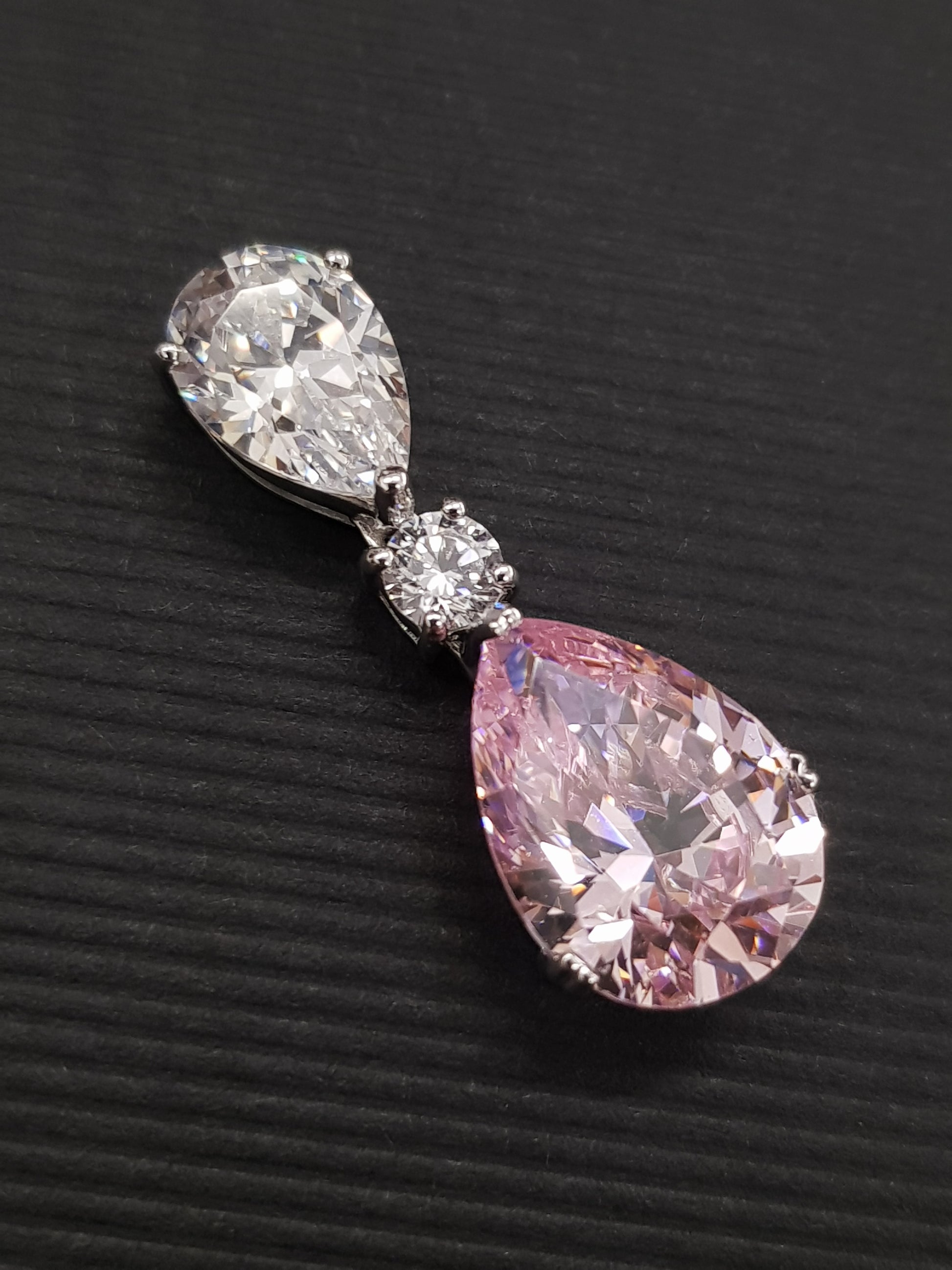 Pendiente plata y zirconita rosa pera