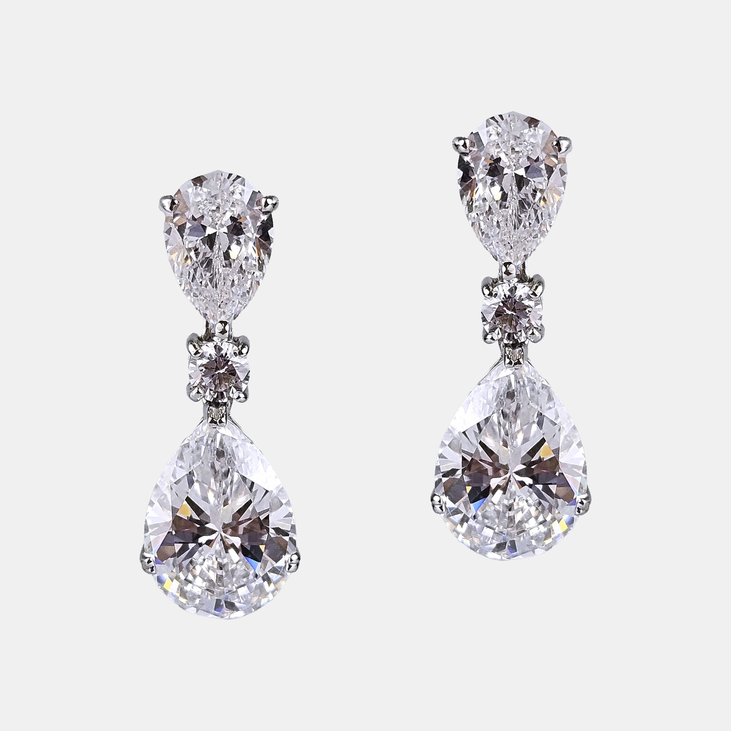 Pendientes pera plata y zirconitas blancas