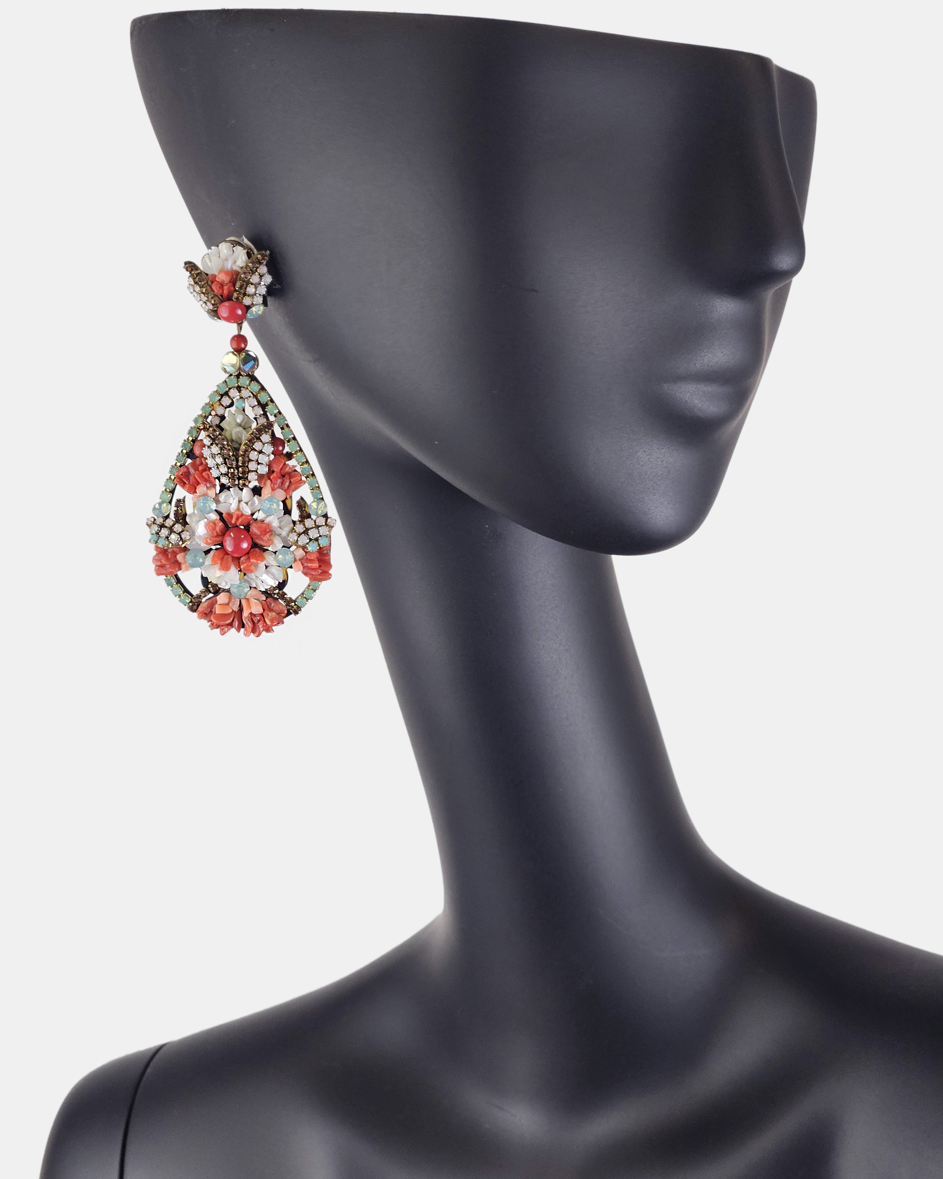 Pendientes Fuste medianos strass y nácar