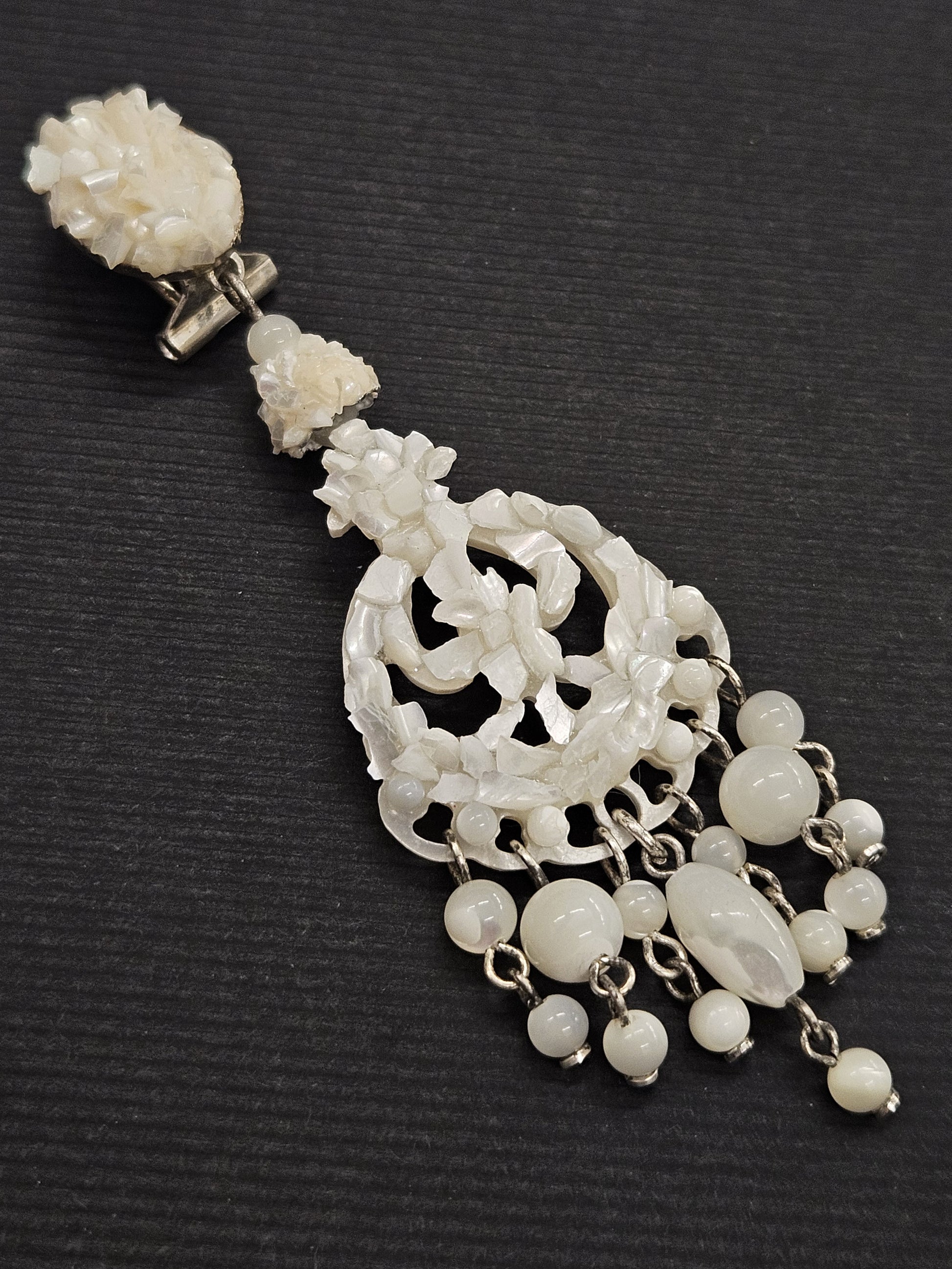 Pendientes medalla pequeña nácar