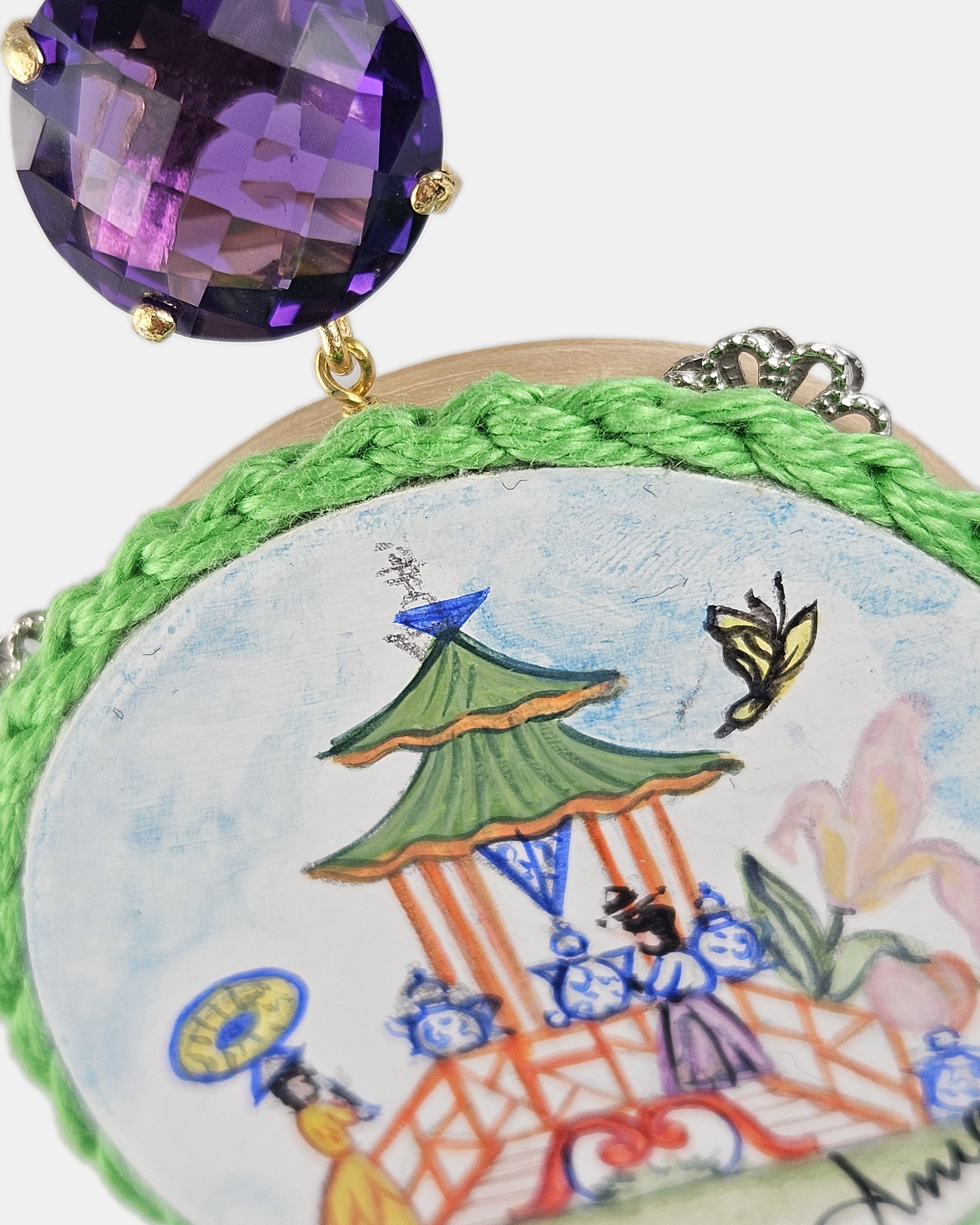 Pendientes asimétricos tamburello y filigrana