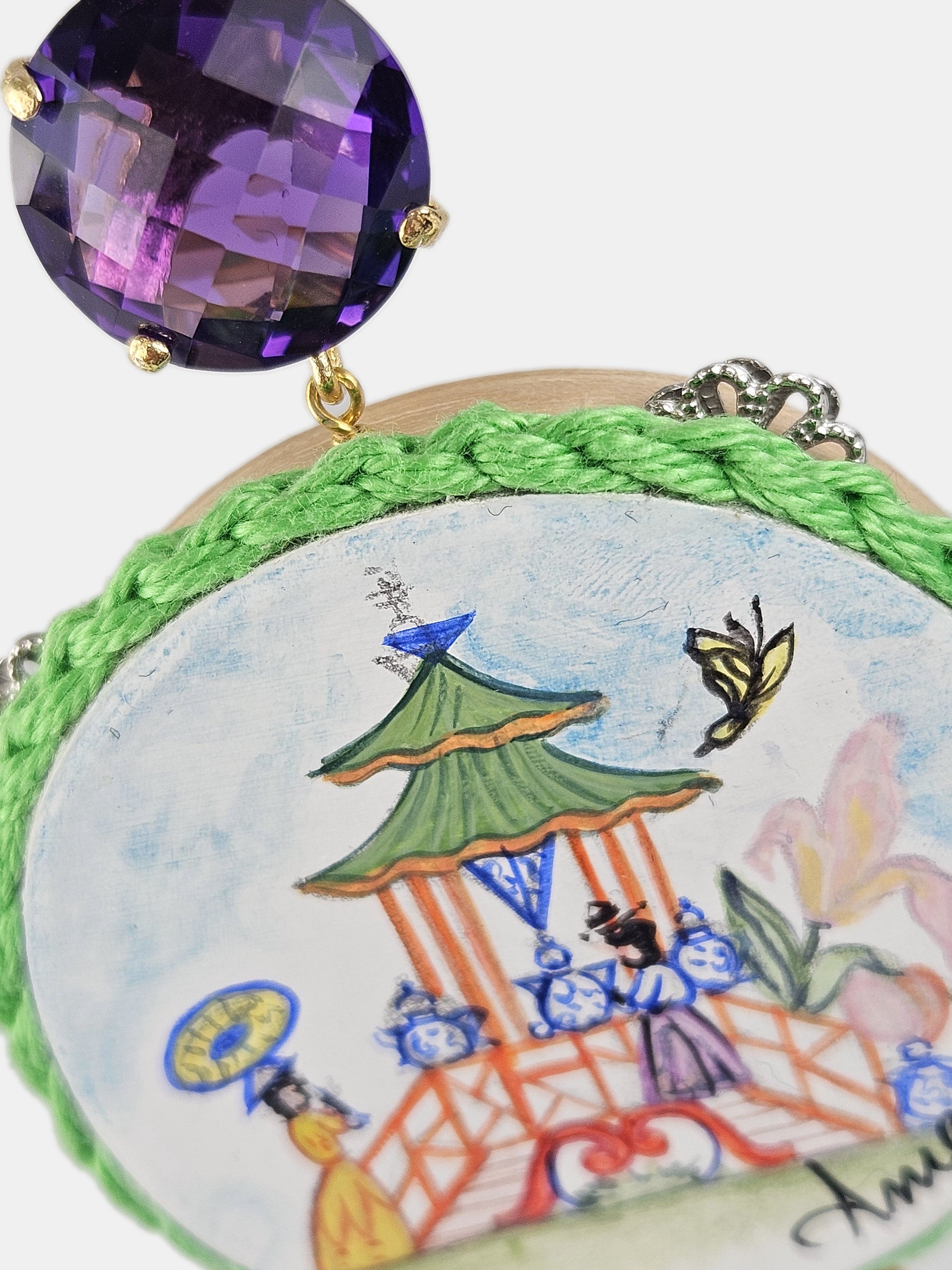 Pendientes asimétricos tamburello y filigrana