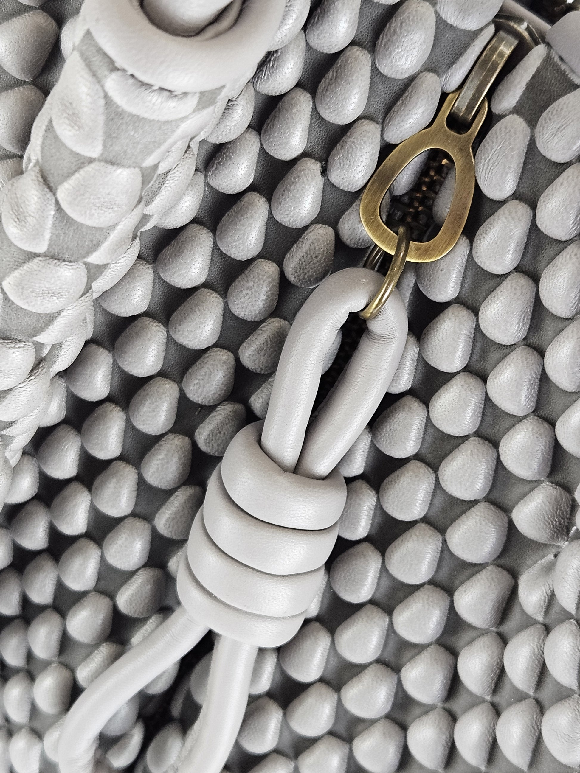 Surprise Shopper Small Smoke