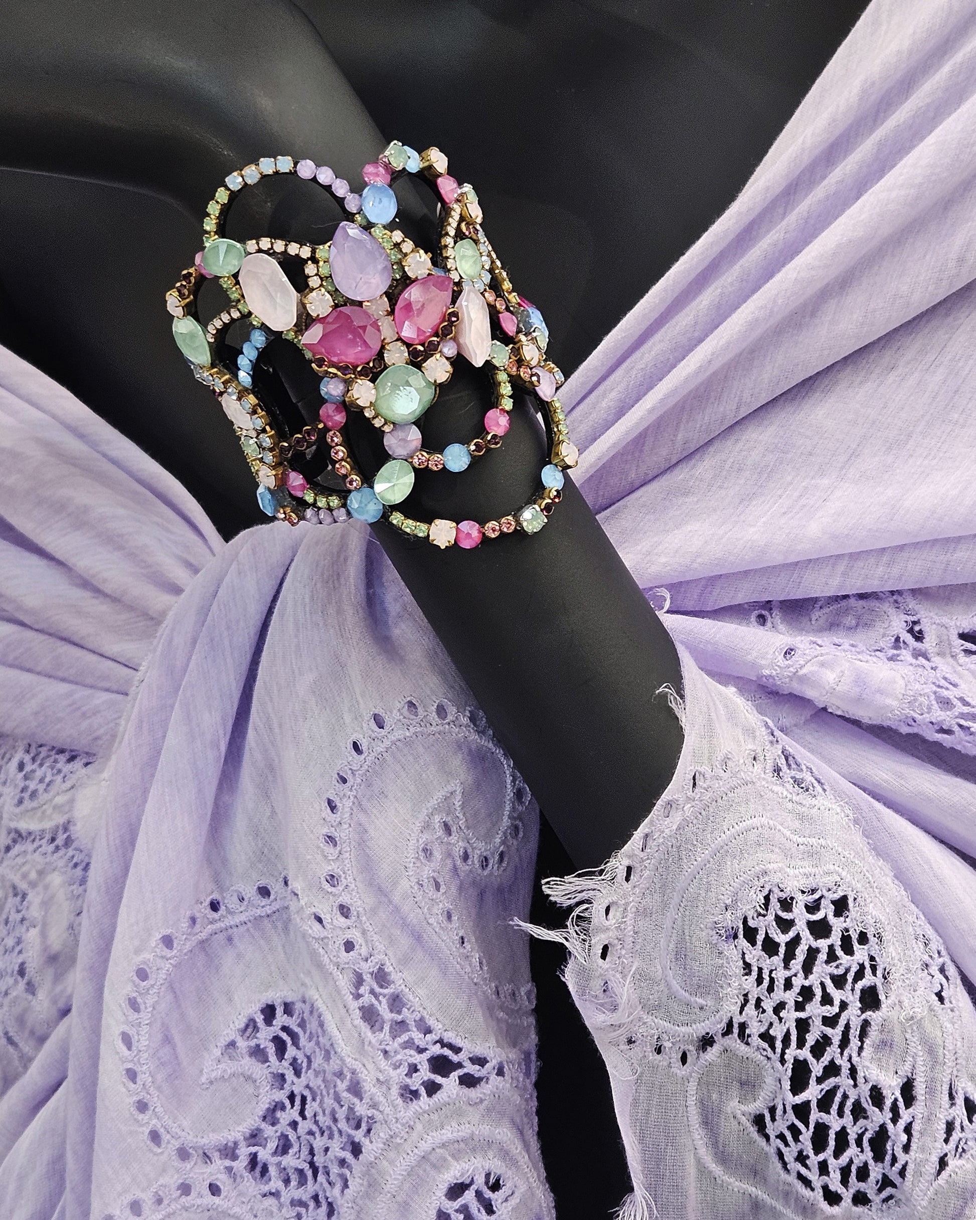 Pañuelo Scilly bordado malva