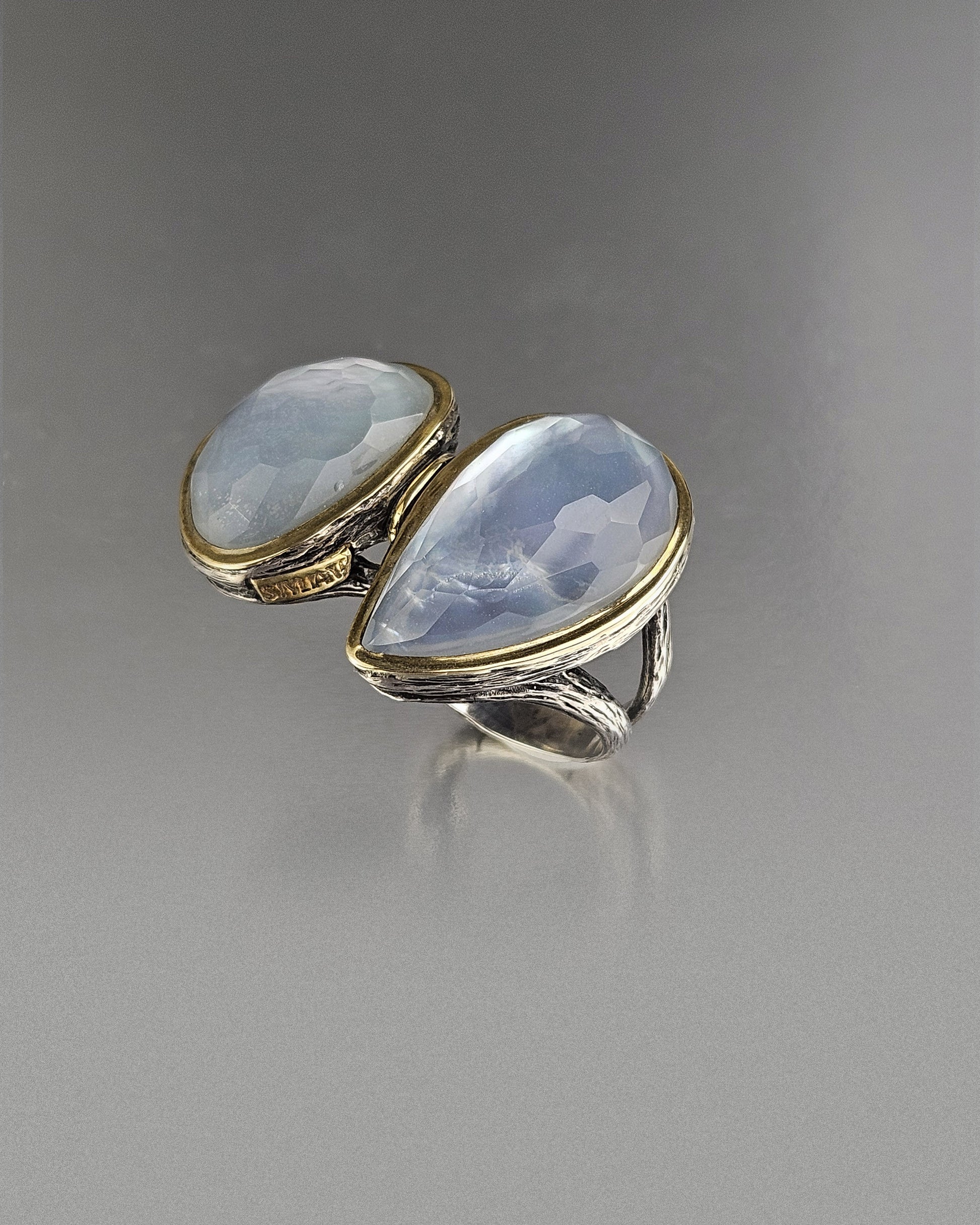 Anillo dobletes madreperla plata oro