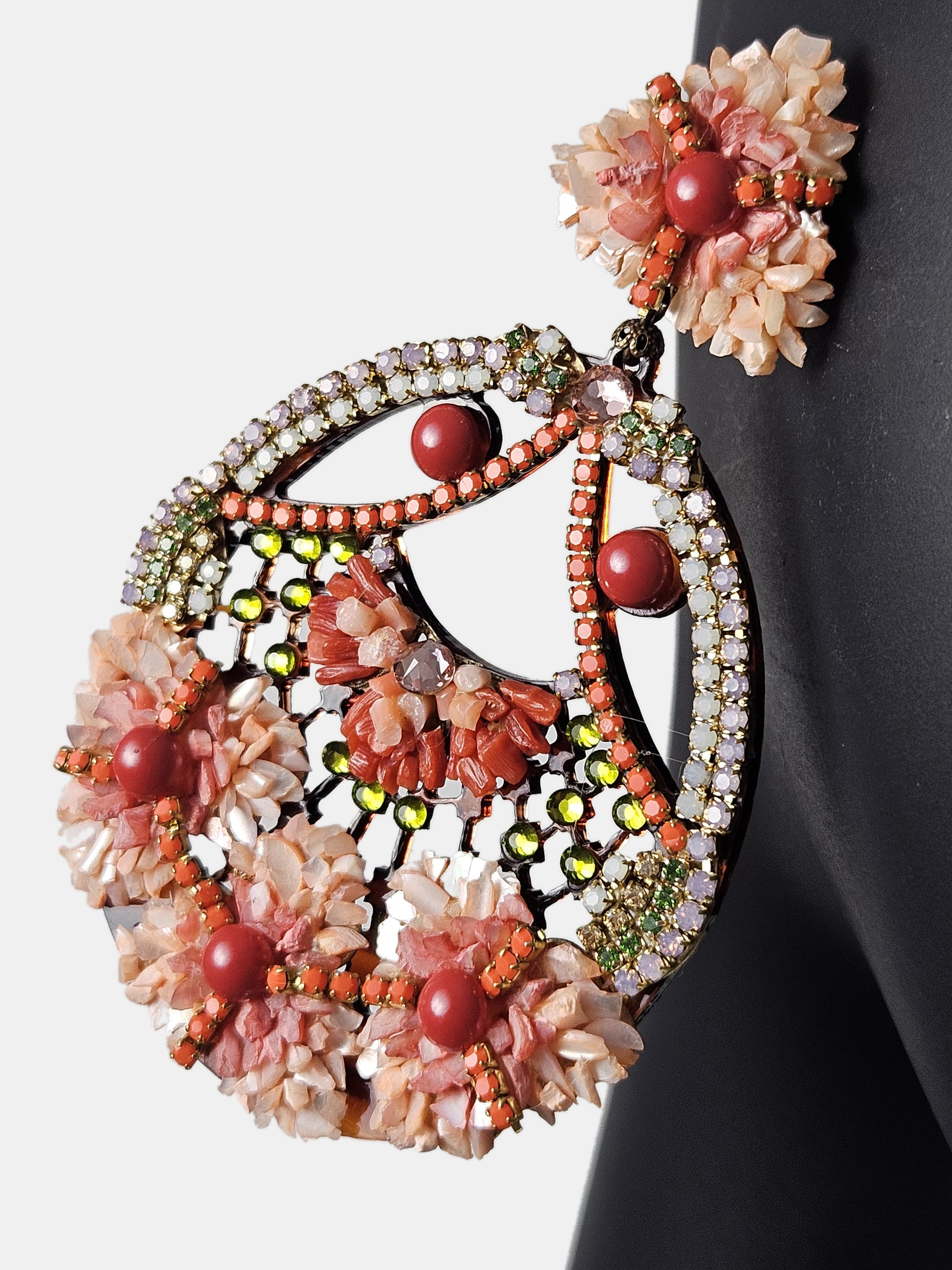 Dublos mother-of-pearl spring earrings 