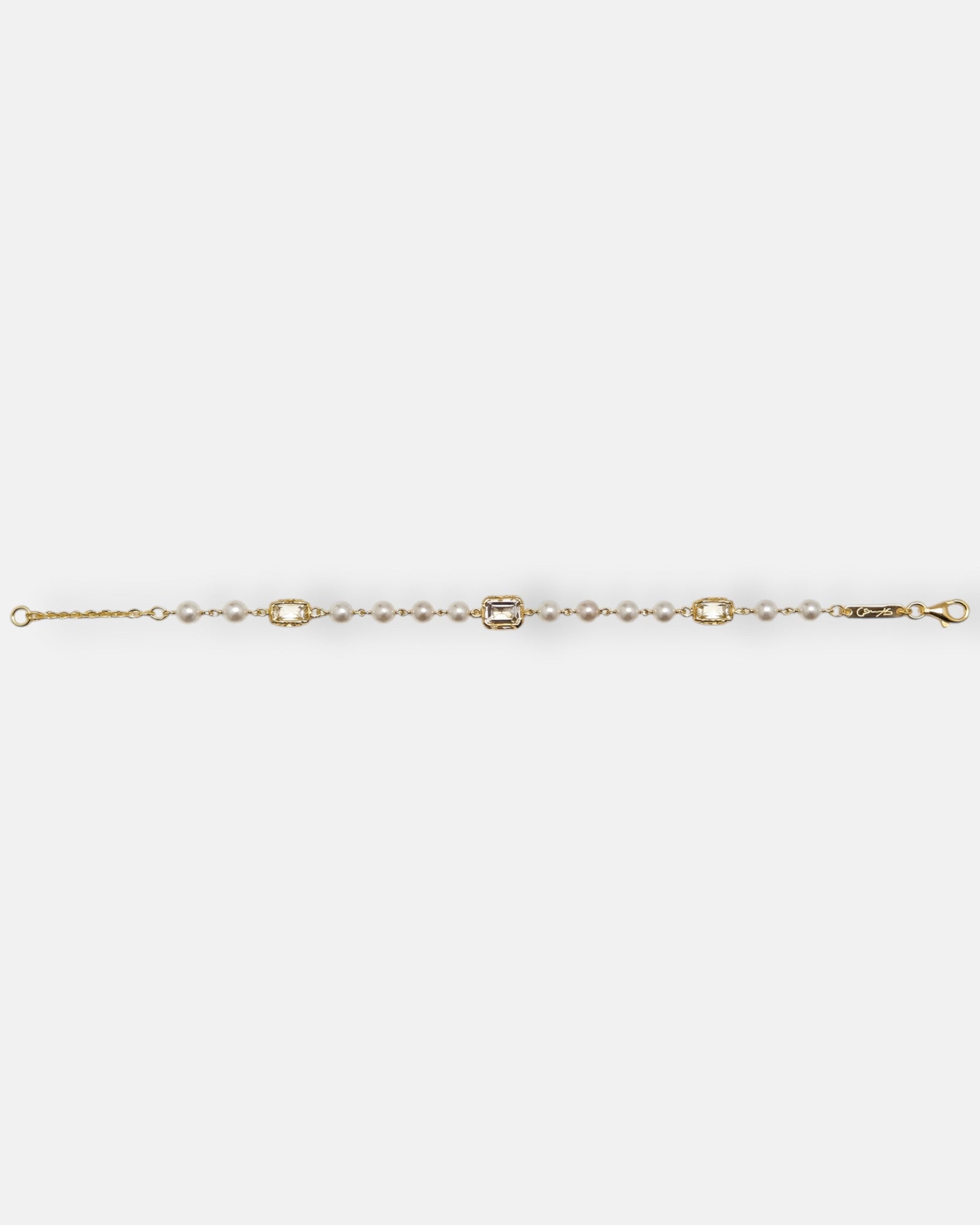 pulsera Fiorenza de Maria e Luisa Jewels en plata 925 chapada en oro con perlas y cristales transparentes.