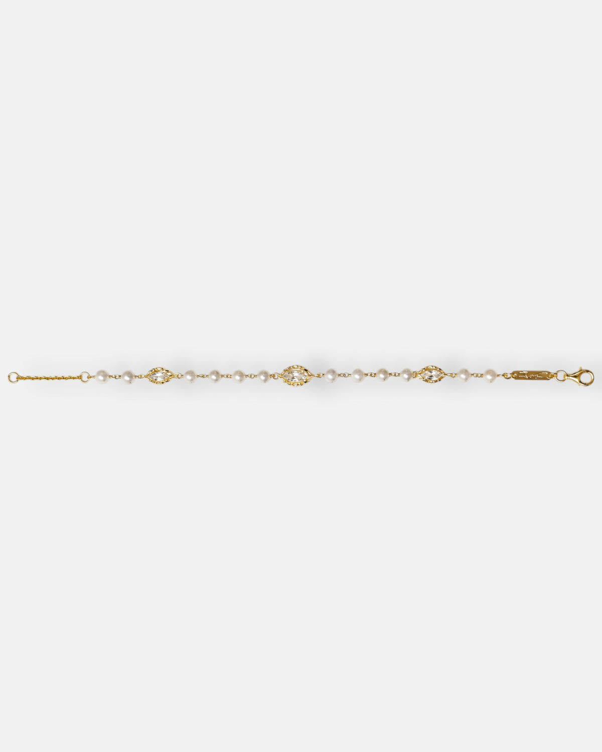 pulsera Livia de Maria e Luisa Jewels en plata 925 chapada en oro con perlas y cristales transparentes en talla marquesa.
