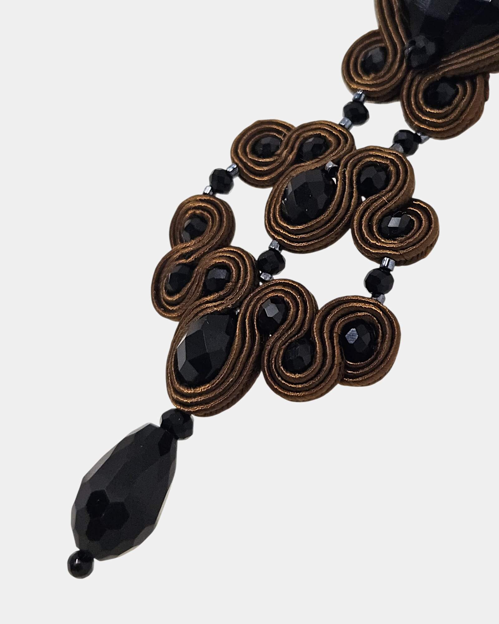 Pendientes gótico azabache madera