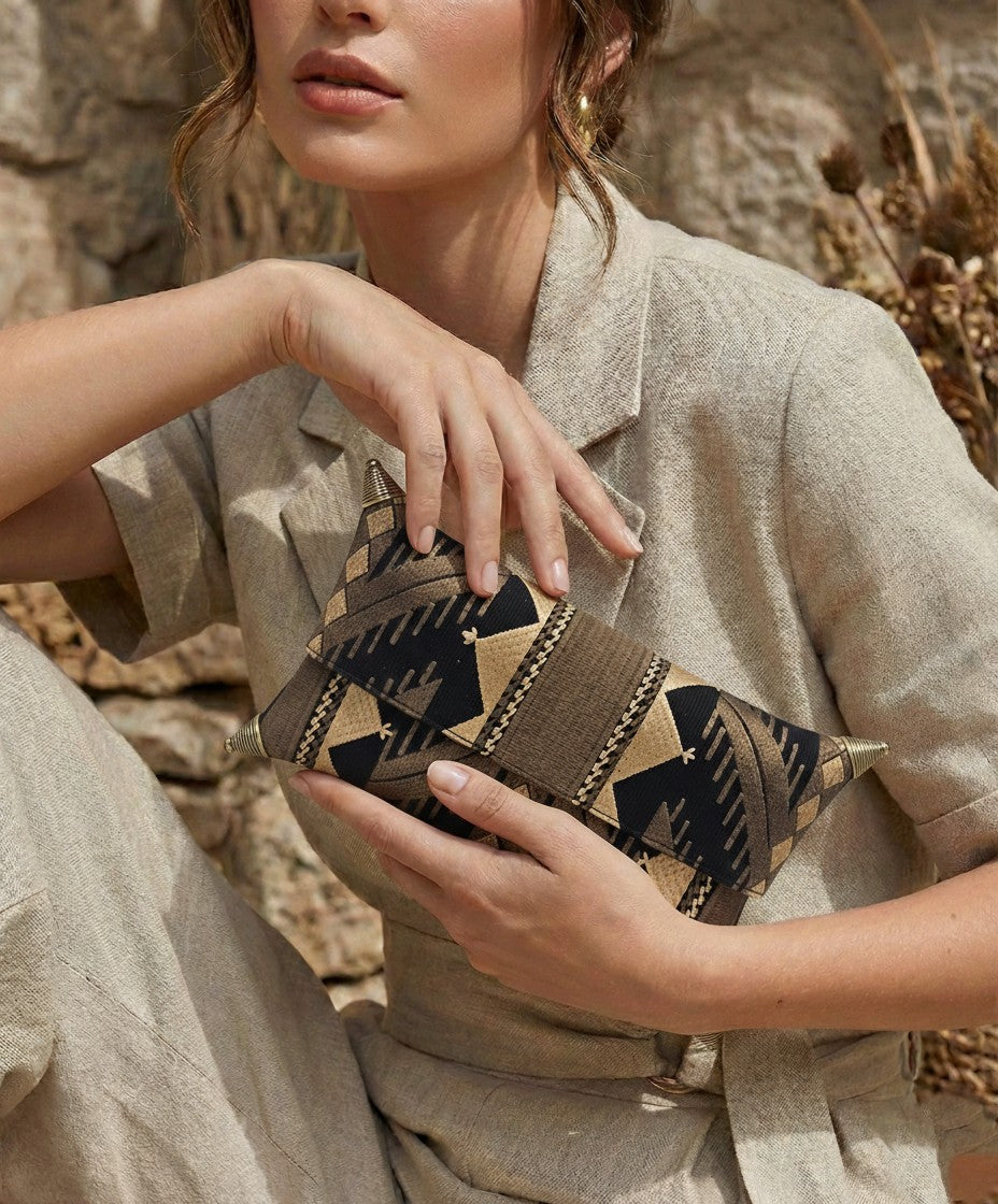 CLUTCH MARTHA BLACK & GOLD