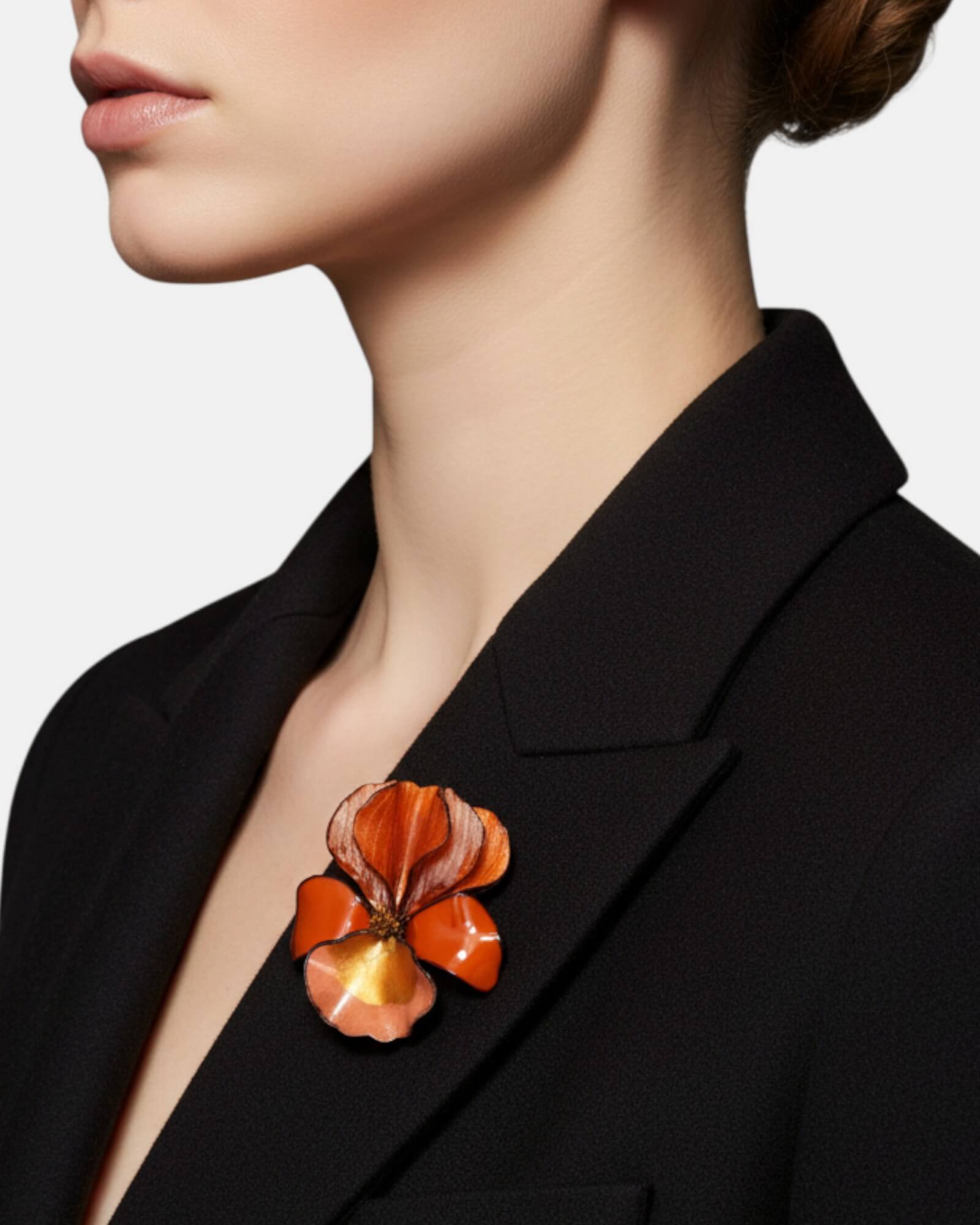 Broche Lirio Escultórico naranja
