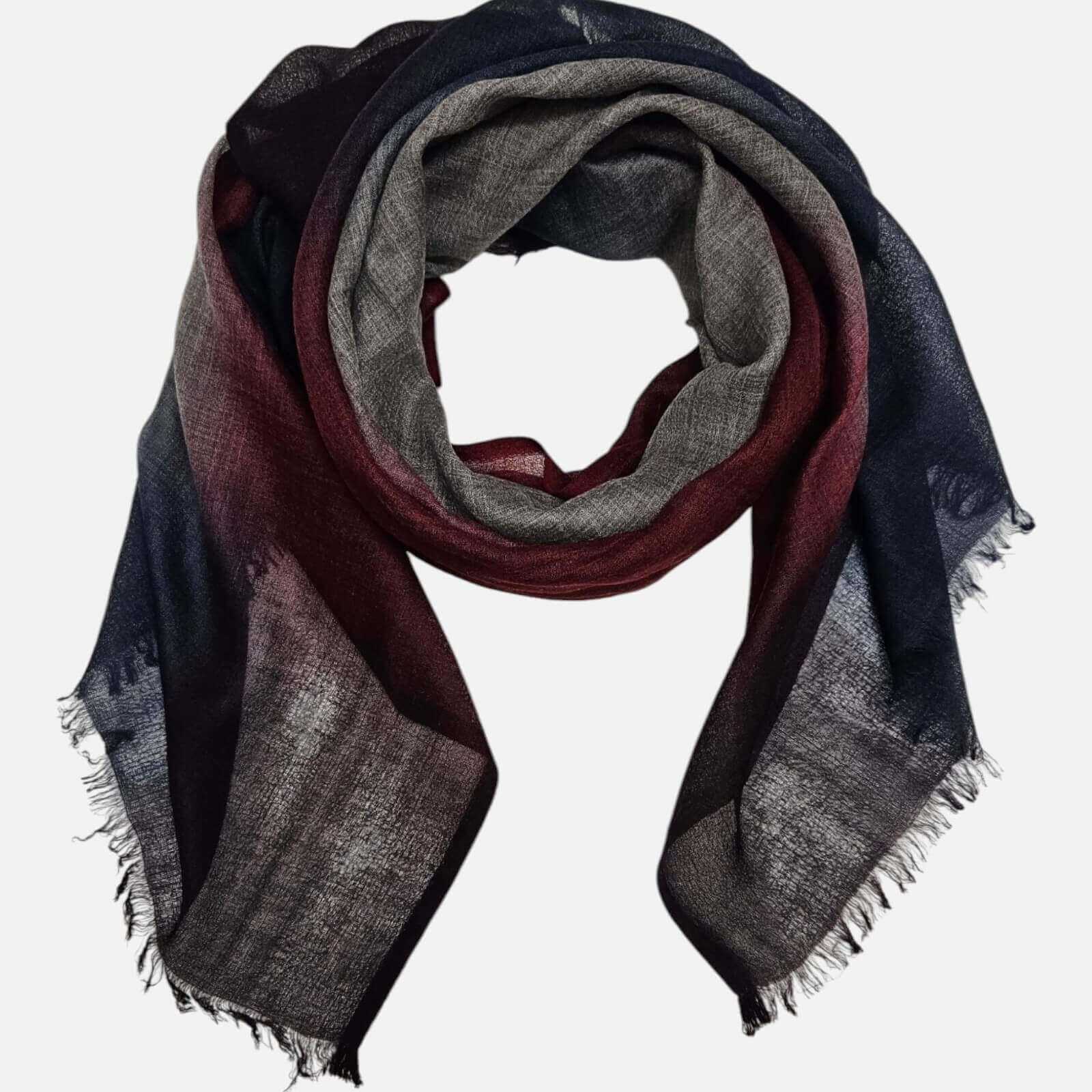 Vista completa del pañuelo Faliero Sarti Little Giudy en 100% cashmere con efecto degradado y bordes deshilachados.