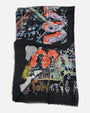 Vista doblada del foulard Faliero Sarti Tokyo mostrando la ilustración estilizada y la palabra Tokyo.