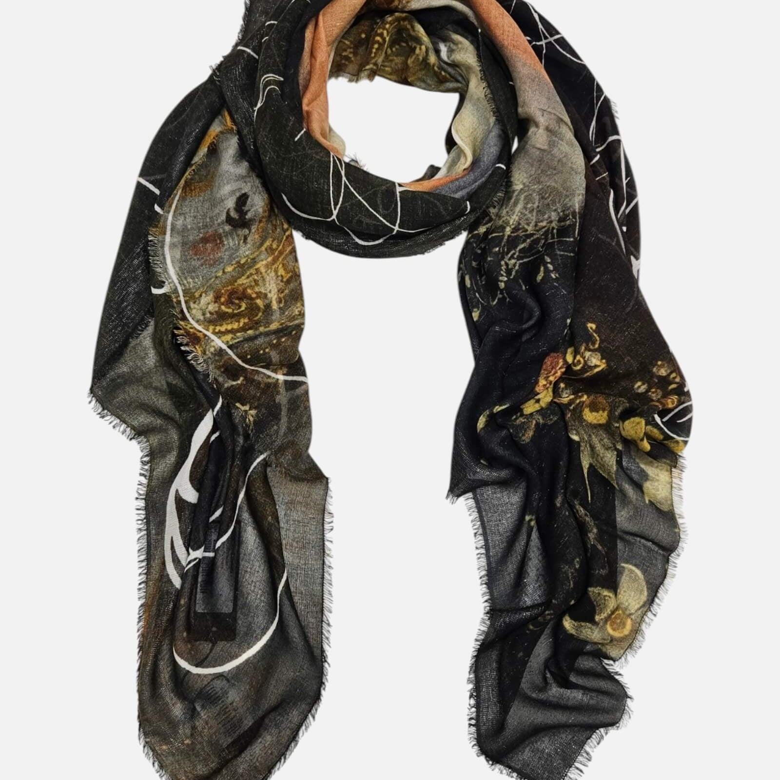 Foulard Faliero Sarti Elisabetta extendido de 135x160 cm mostrando su diseño barroco y bordes deshilachados.