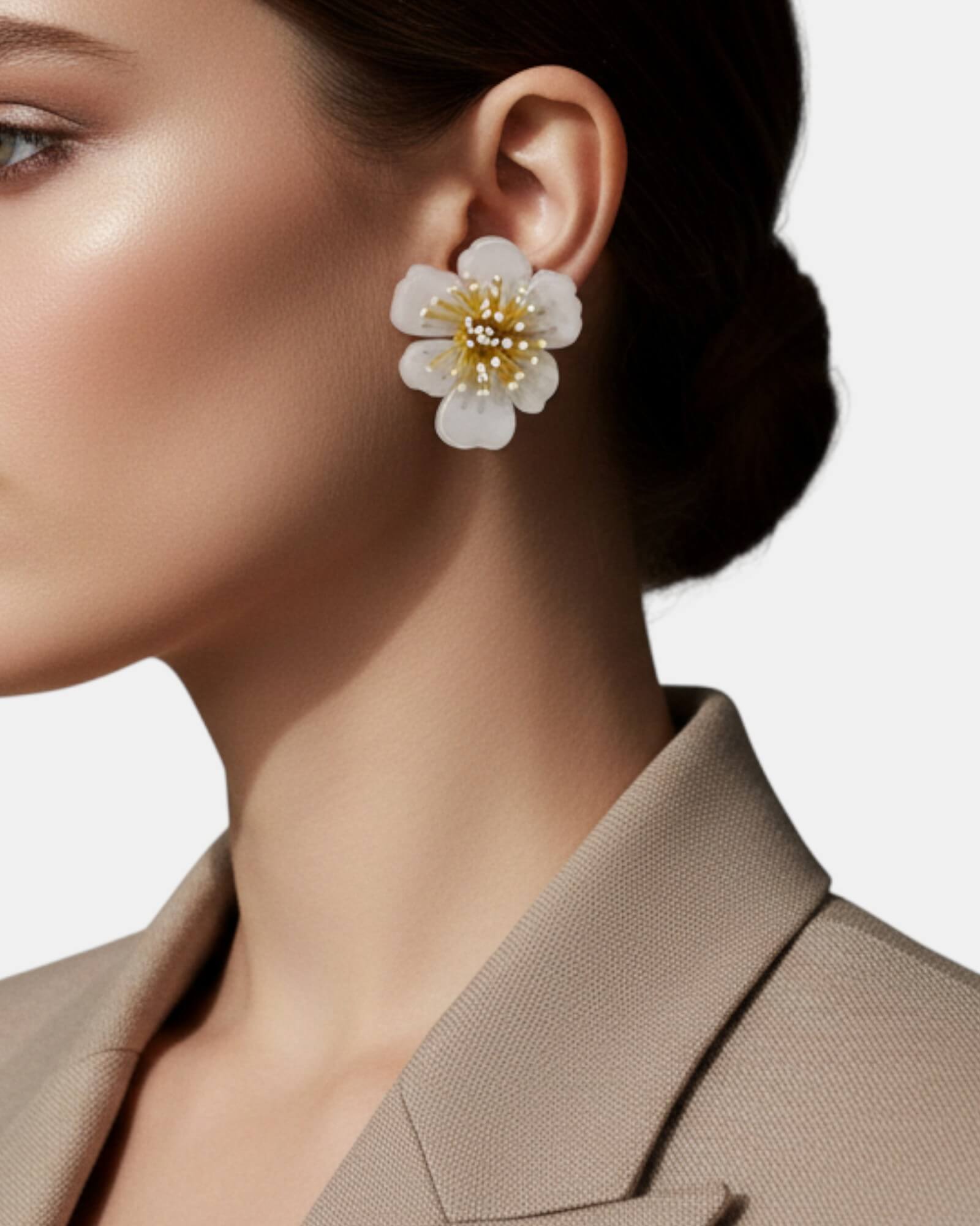 Pendientes de clip Anémona Blanca
