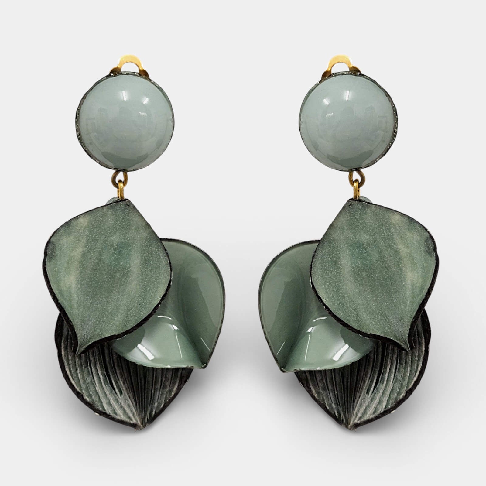 Pendientes Cilea Paris hojas begonia verde salvia, diseño elegante, joyería Sanci