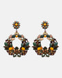 Par de pendientes grandes Dublos con silueta de aro y corona de flores en relieve en tonos mostaza, verde y bronce